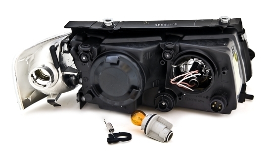 LAMPY REFLEKTORY DO VW PASSAT B5 OD 1996 DO 08.2000 Roku  H7 BLACK  DEPO
