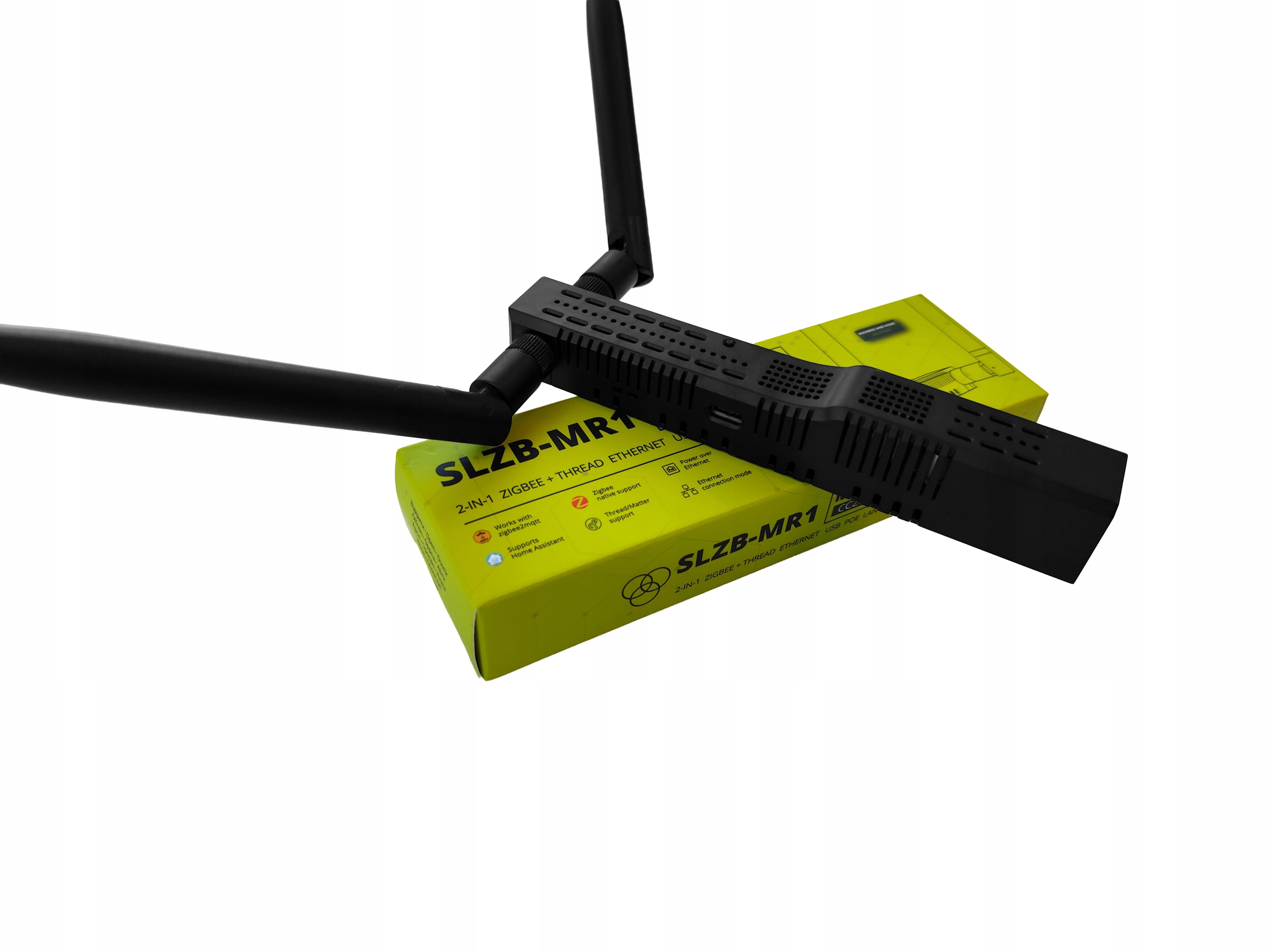 Adapter SLZB-MR1 ZigBee Thread Multiradio CC2652P7 EFR32MG21 PoE WiFi LAN