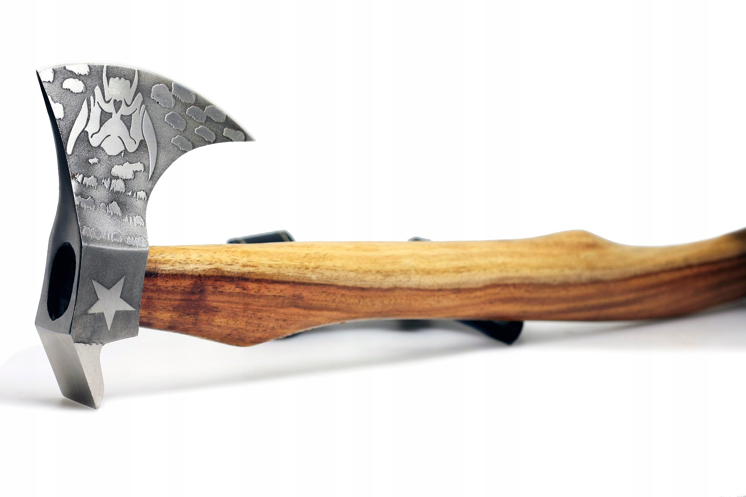 Siekiera topór myśliwski stal węglowa Alistar etui