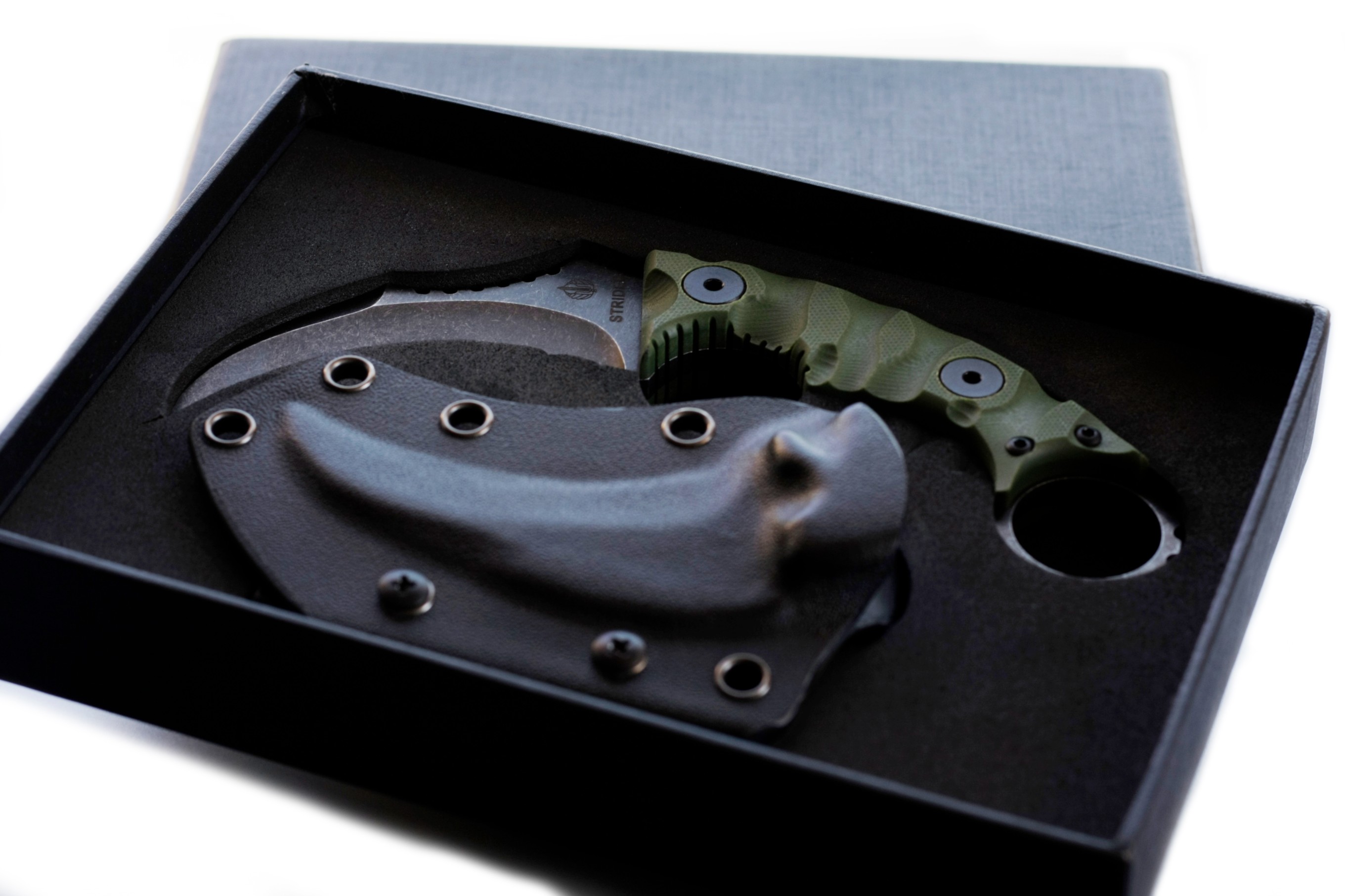 Karambit pazur taktyczny nóż Strider stal D2 etui