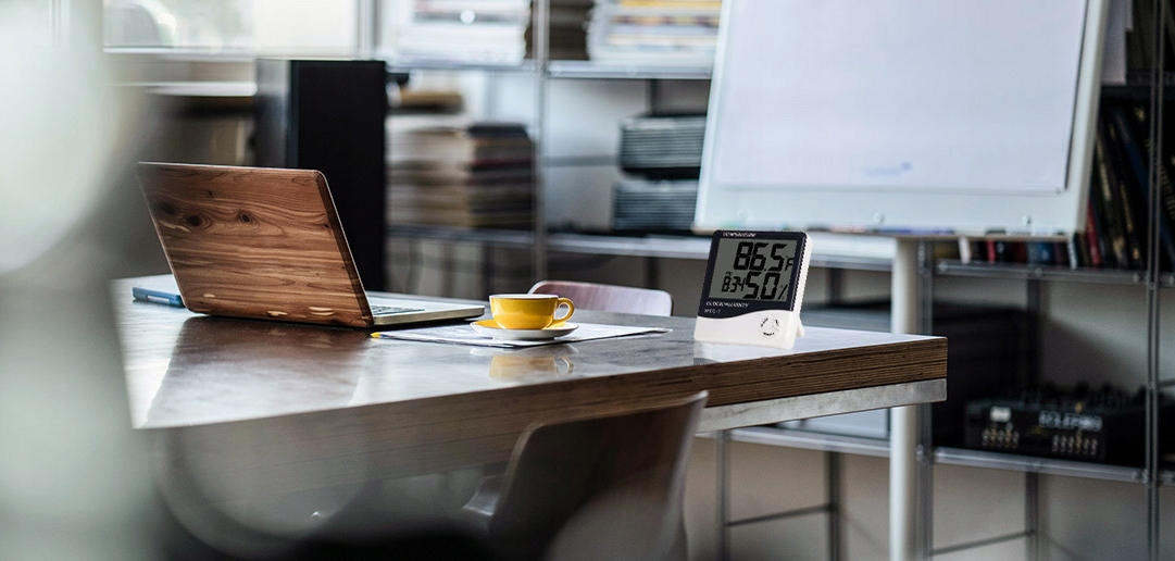 CYFROWY TERMOMETR HIGROMETR PŁASKI BIAŁY 6602