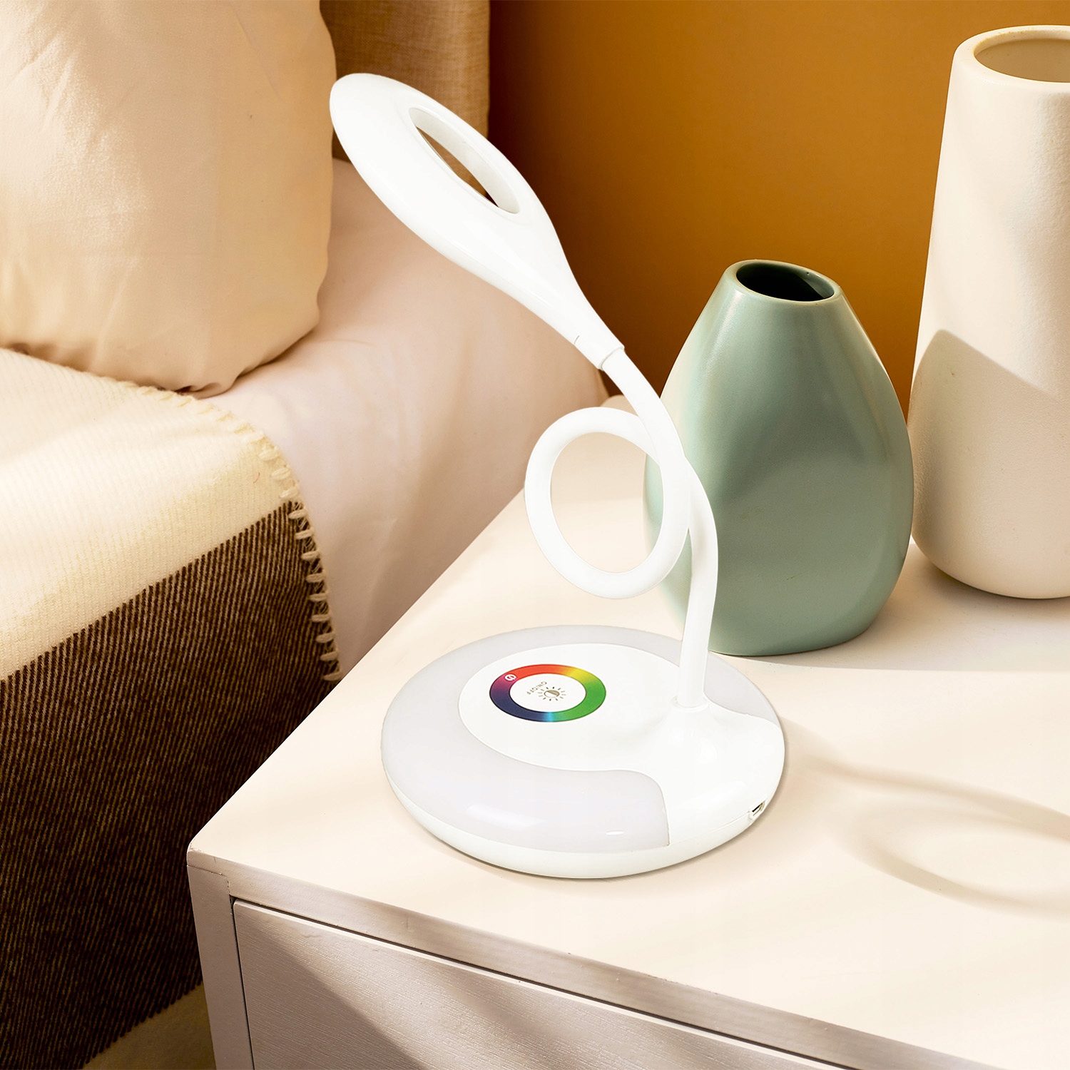 LAMPKA BIURKOWA LED OKRĄGŁA 886