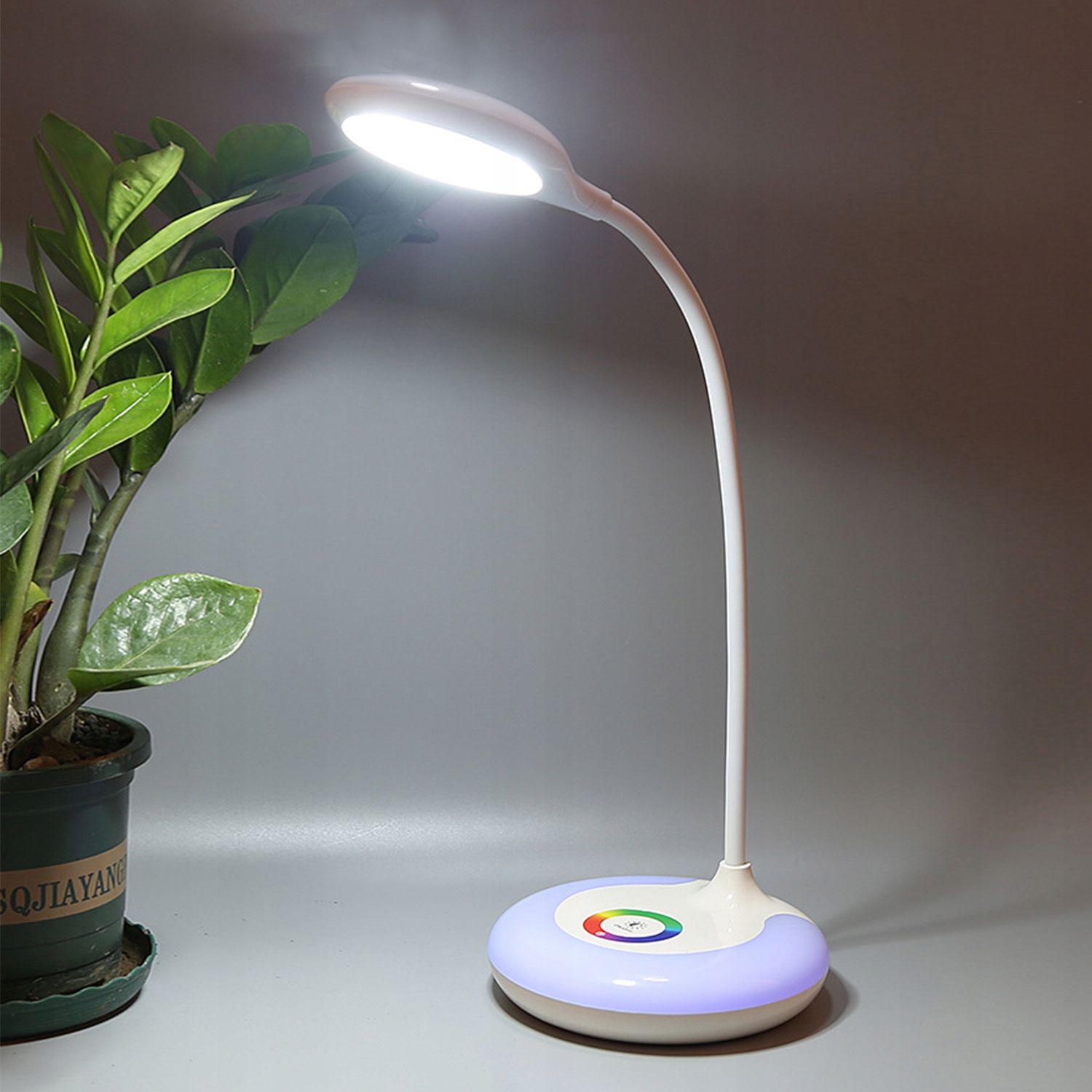 LAMPKA BIURKOWA LED OKRĄGŁA 886