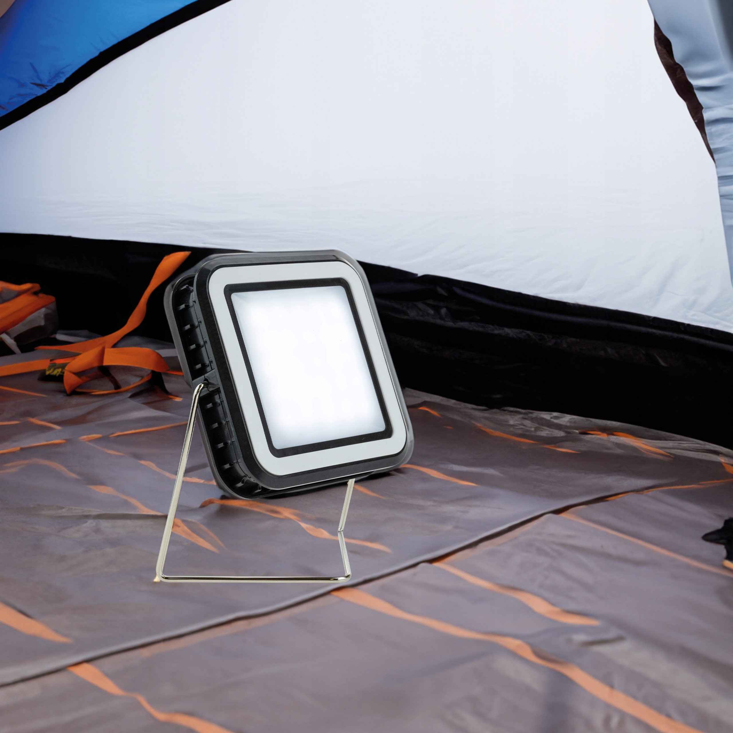 Lampa solarna kempingowa Led + USB VERGIONIC