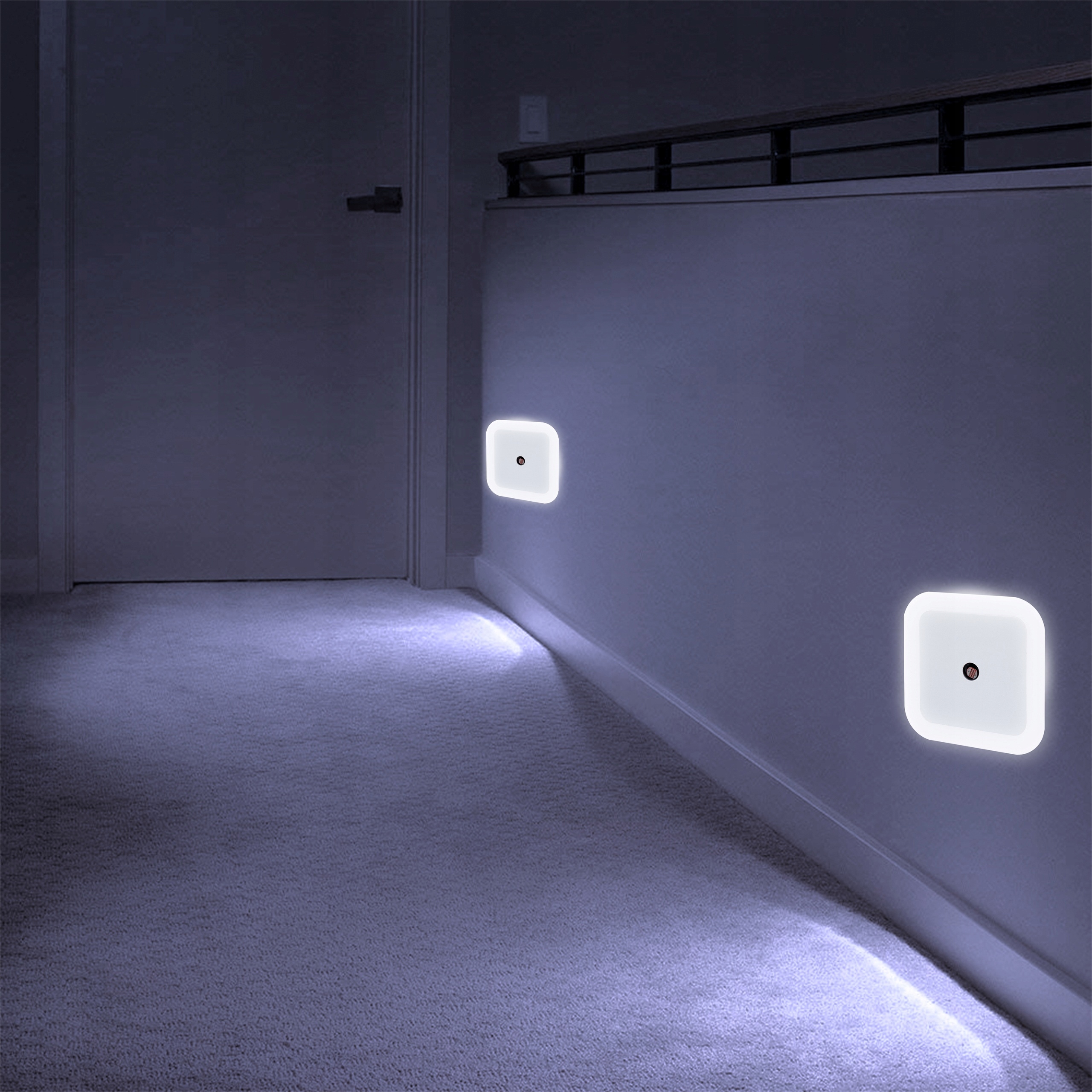 Lampka nocna LED 1W VERGIONIC z czujnikiem zmierzchu do kontaktu