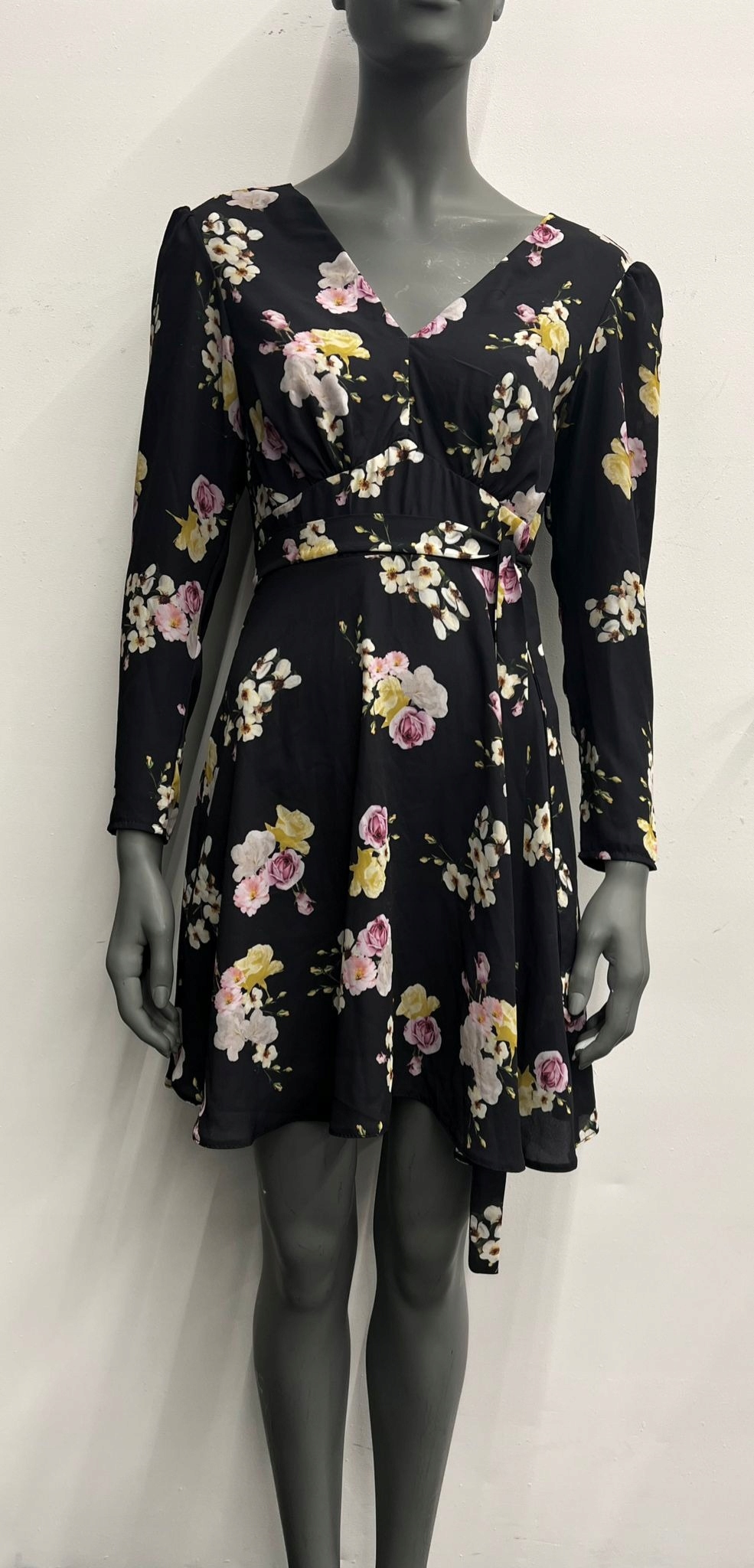 True Violet sukienka damska r.38