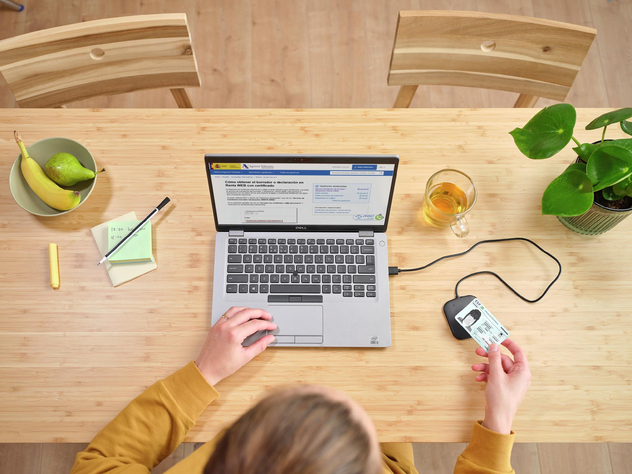 TRUST CETO CZYTNIK KART NFC CZARNY