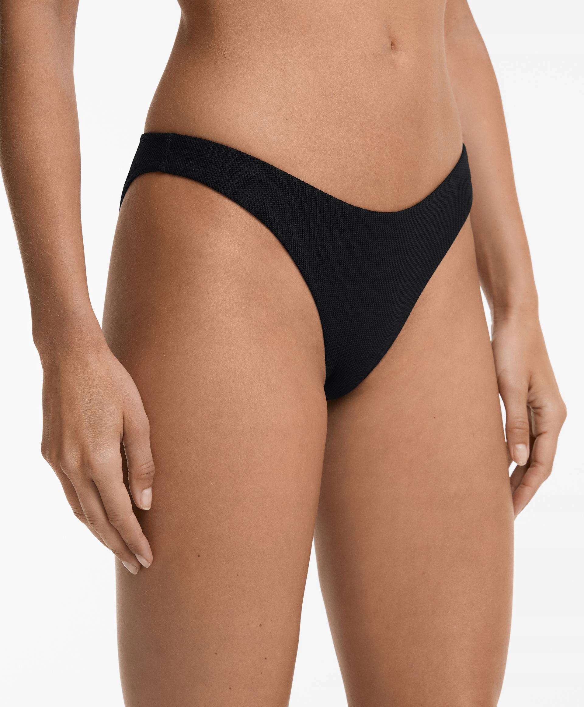 Dół od bikini o zaokrąglonym kroju OYSHO XS