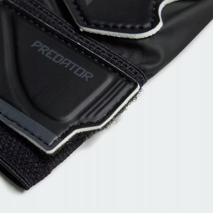 Rękawice bramkarskie adidas Predator Training r. 4,5