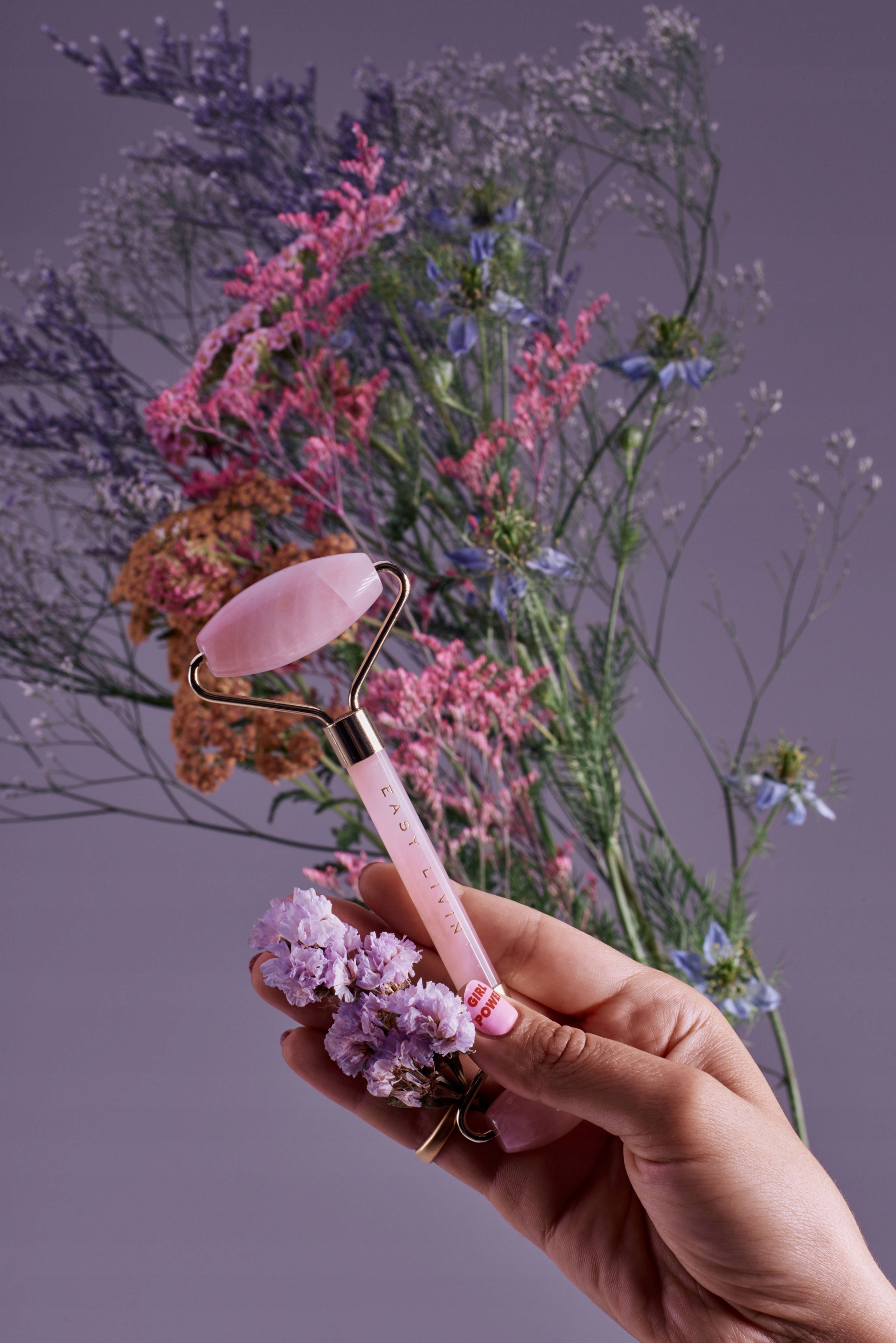 Masażer do twarzy z różowego kwarcu Easy Livin