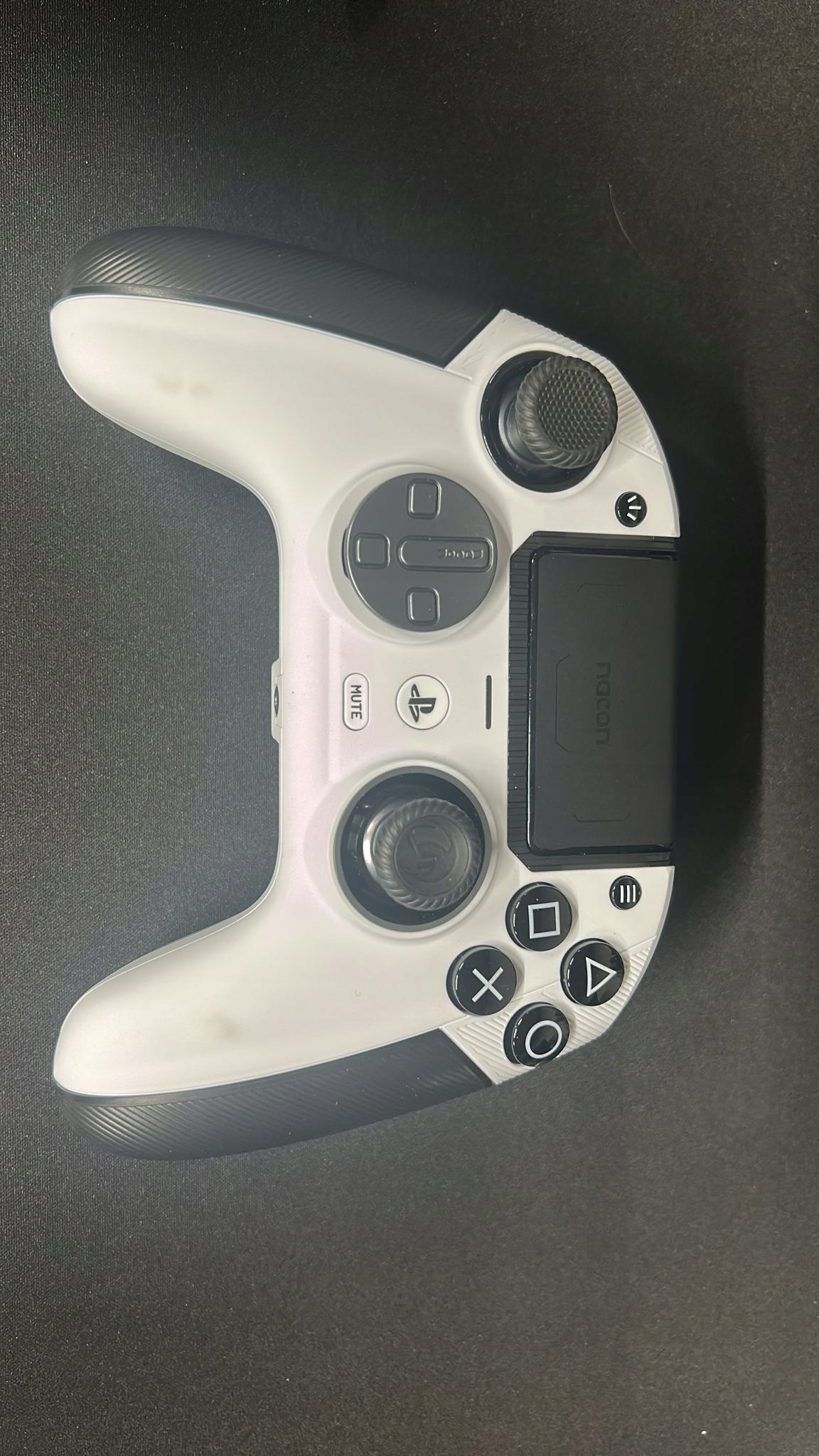 Gamepad NACON Revolution 5 Pro