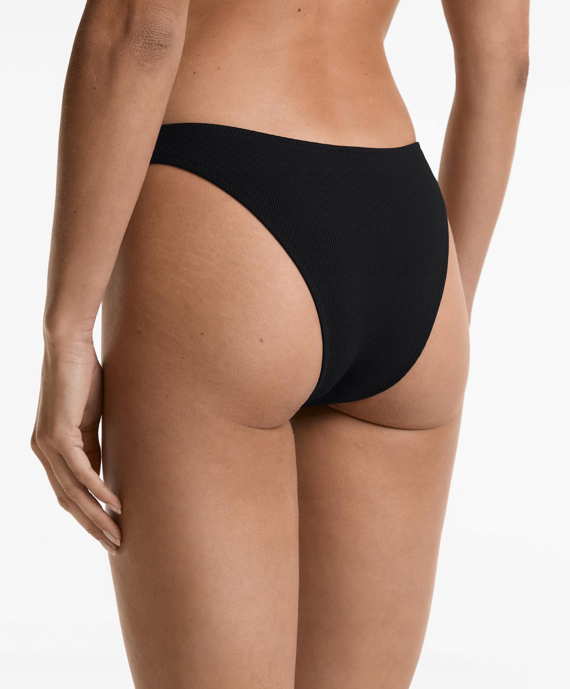 Dół od bikini o zaokrąglonym kroju OYSHO XS