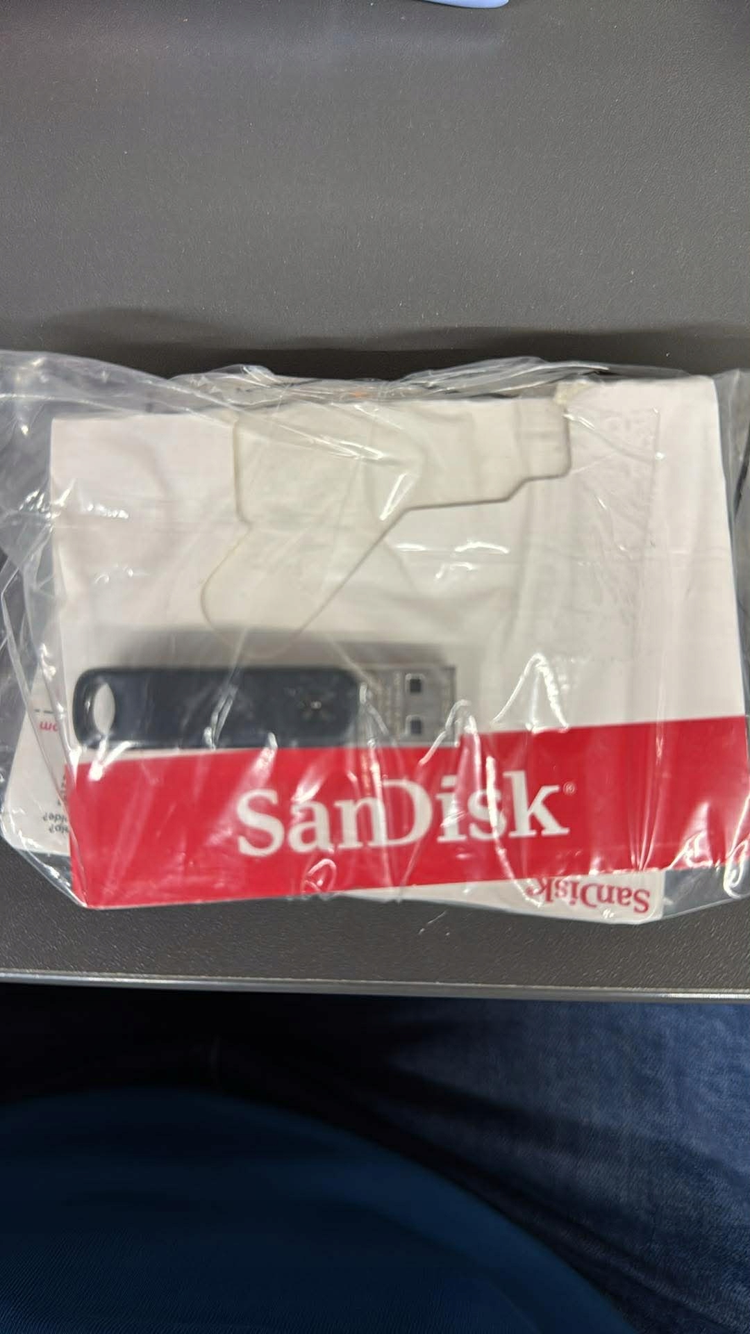 Pendrive SanDisk iXpand Go 128 GB Lightning, USB 3.0 czarny