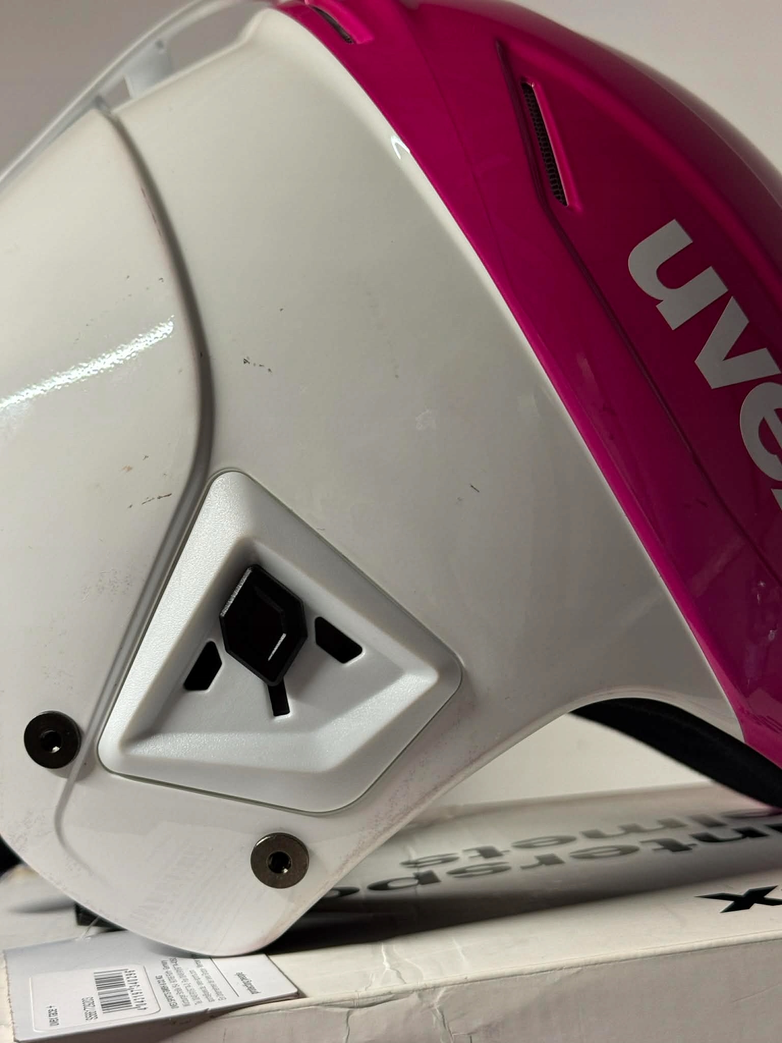 Kask narciarsky/snowboardowy UVEX RACE + Pink 53-54