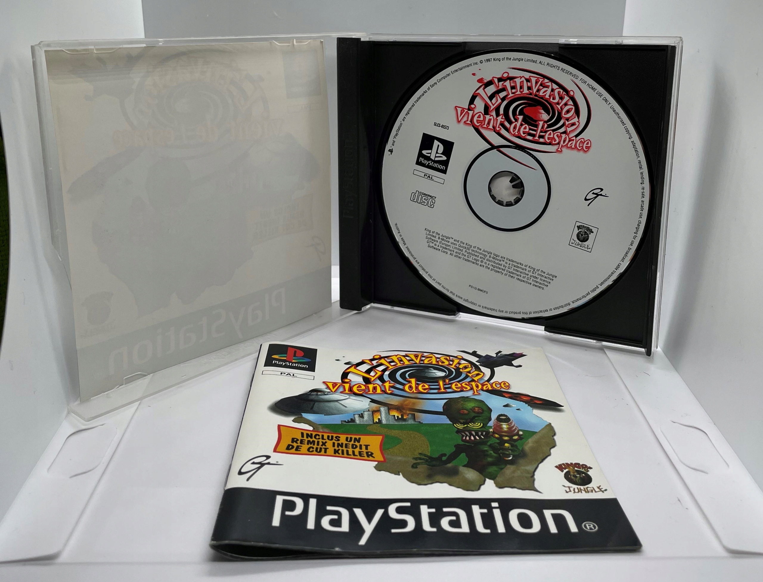 B-Movie / Invasion from Beyond PS1 PSX / Version FR