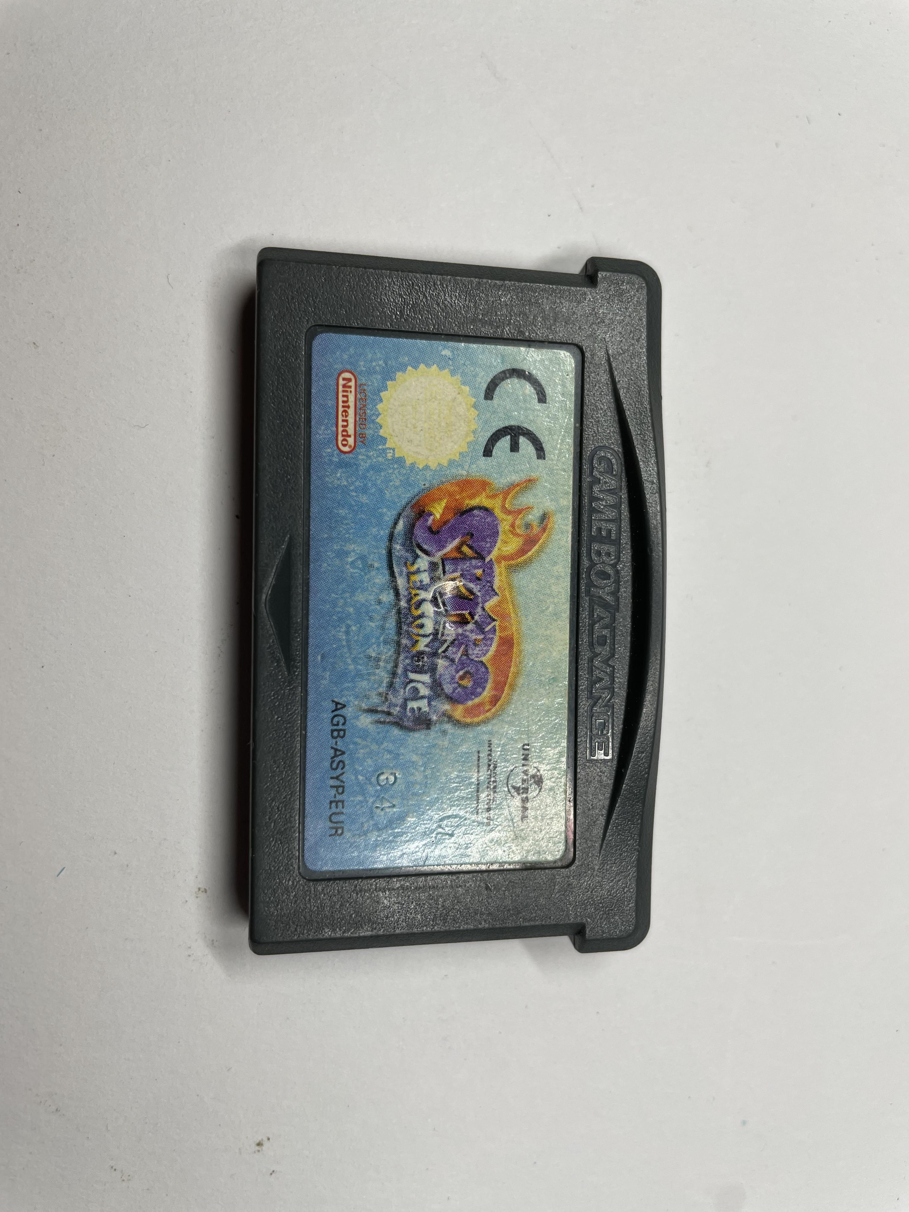 Spyro Season of Ice Nintendo Game Boy Advance