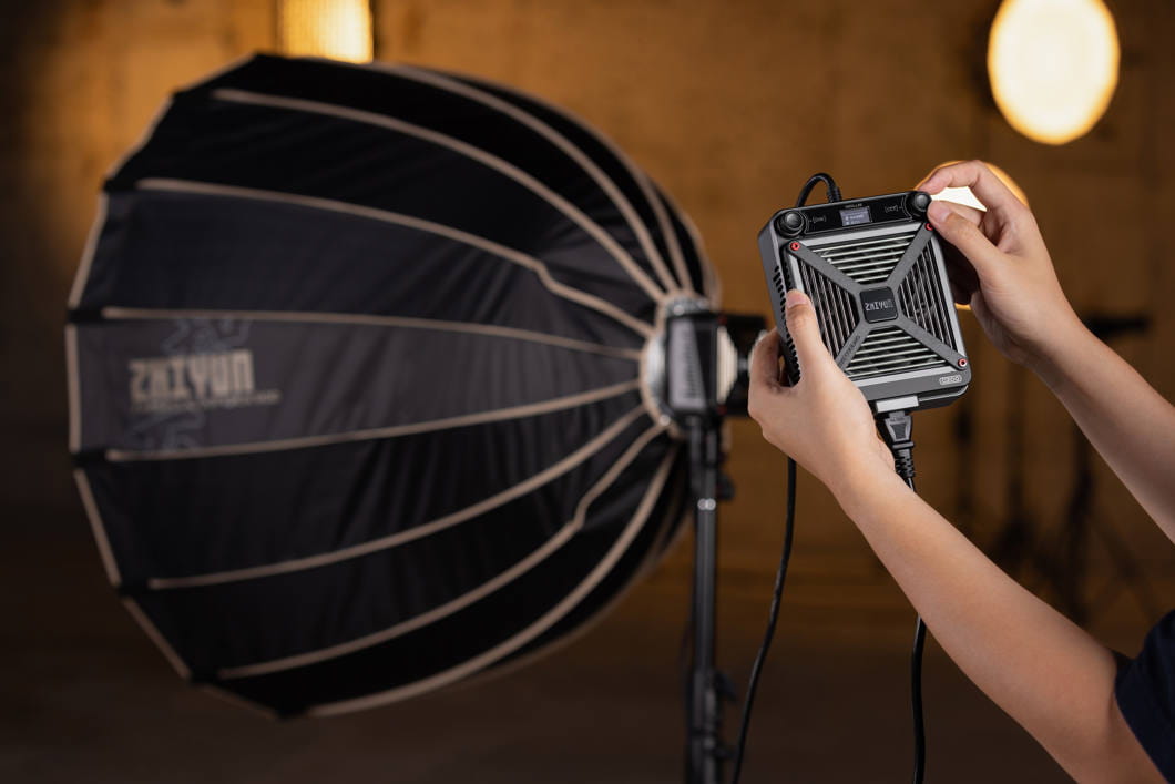 Lampa Zhiyun LED Molus G200 Cob Light