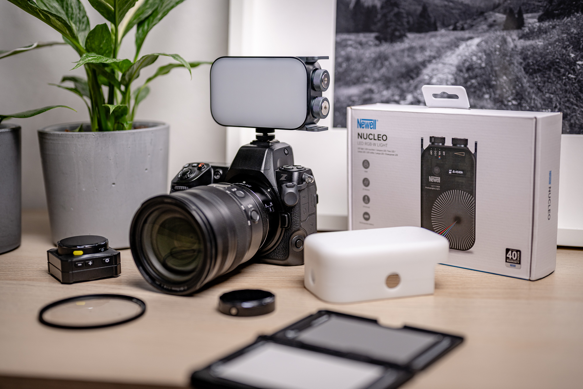 Lampa LED Newell RGB Nucleo