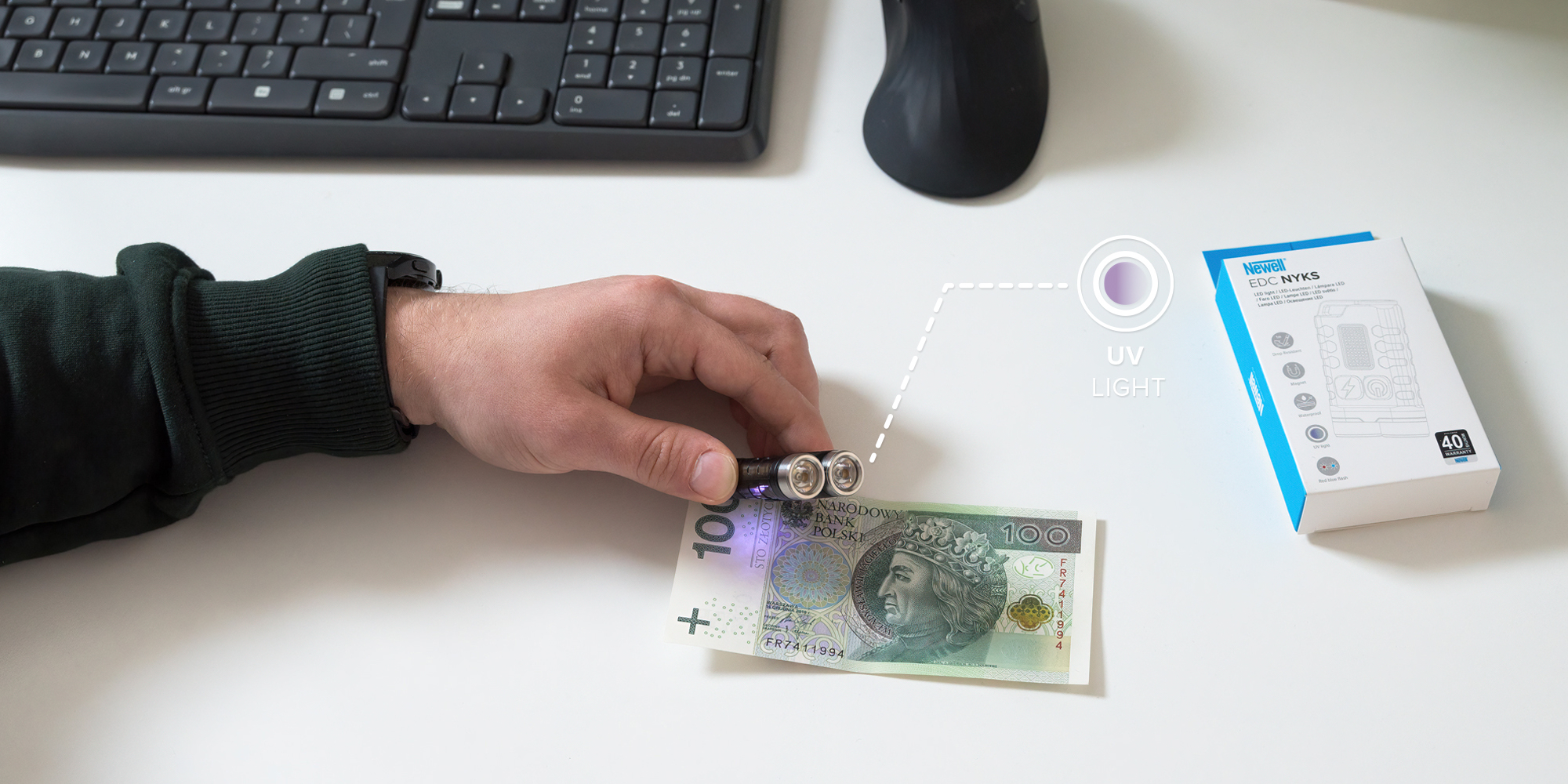 Lampka LED Newell EDC Nyks