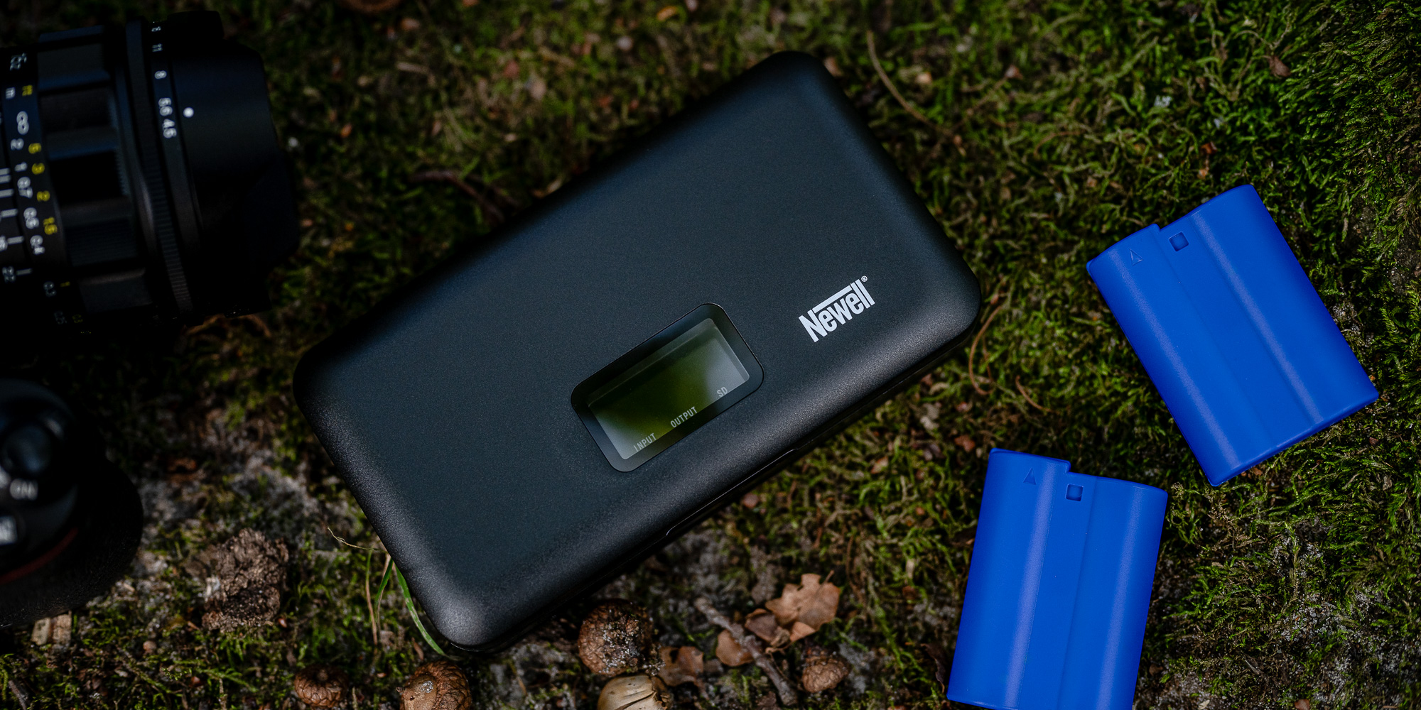 Ładowarka dwukanałowa Newell LCD z funkcją power banku i czytnikiem kart