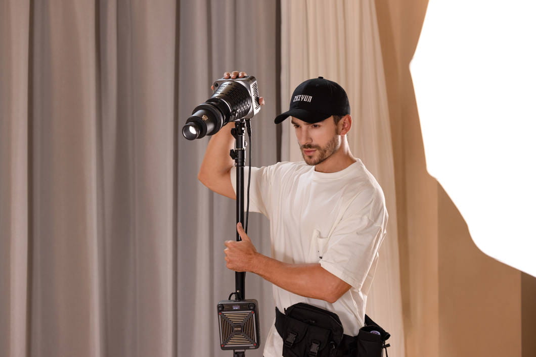 Lampa Zhiyun LED Molus G200 Cob Light