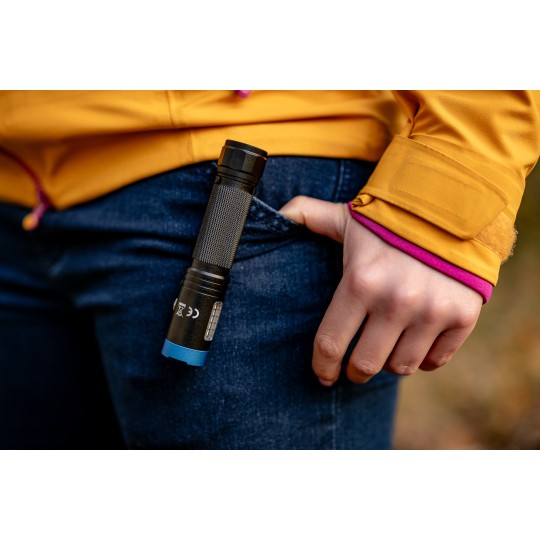 Latarka taktyczna Newell FL1000 USB-C