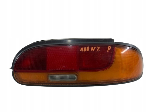 NISSAN 100NX LAMPA PRAWA TYŁ
