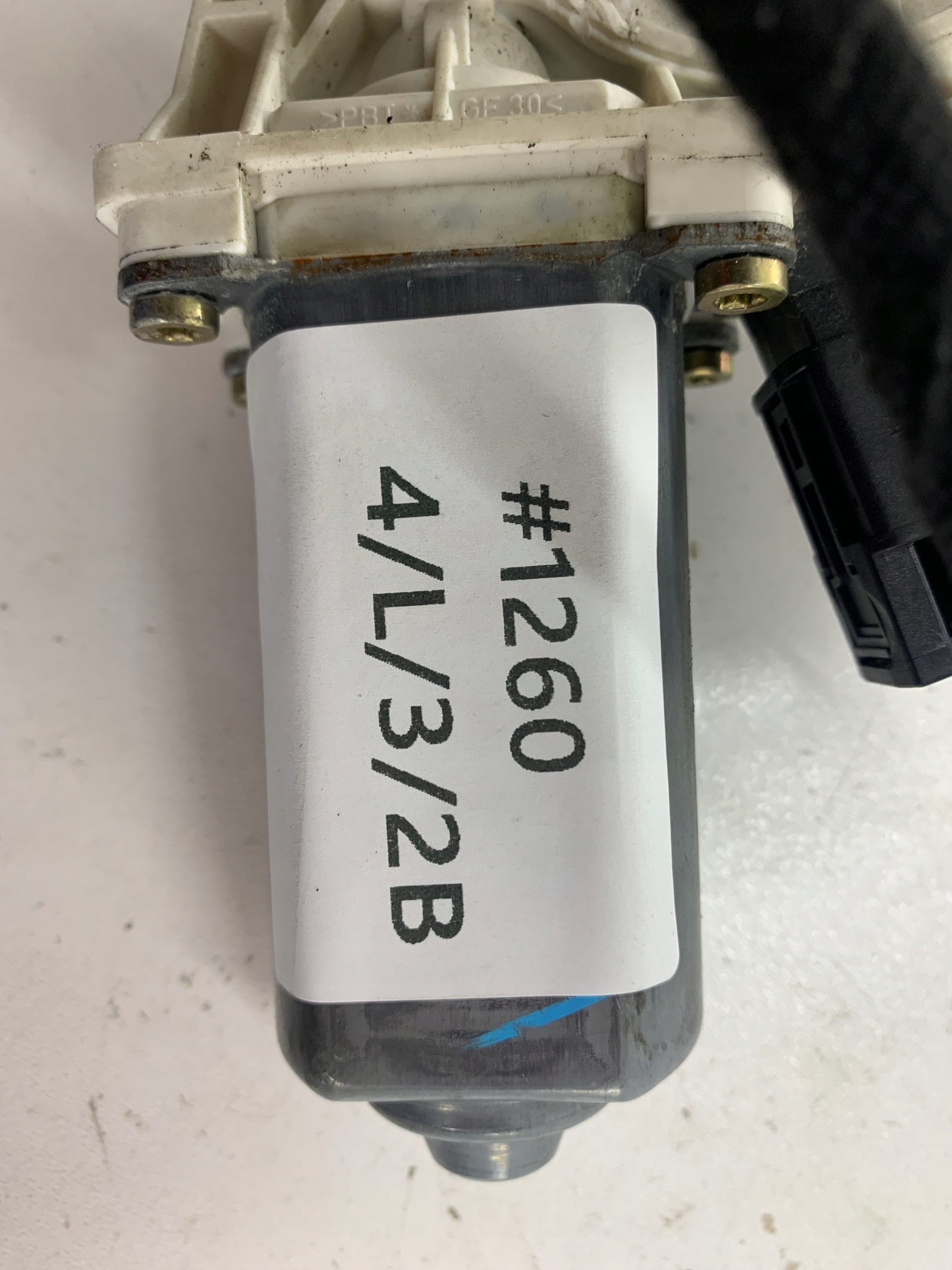 MERCEDES W203 SILNICZEK SZYB LEWY PRZÓD A2118201842 - zdjęcie 8