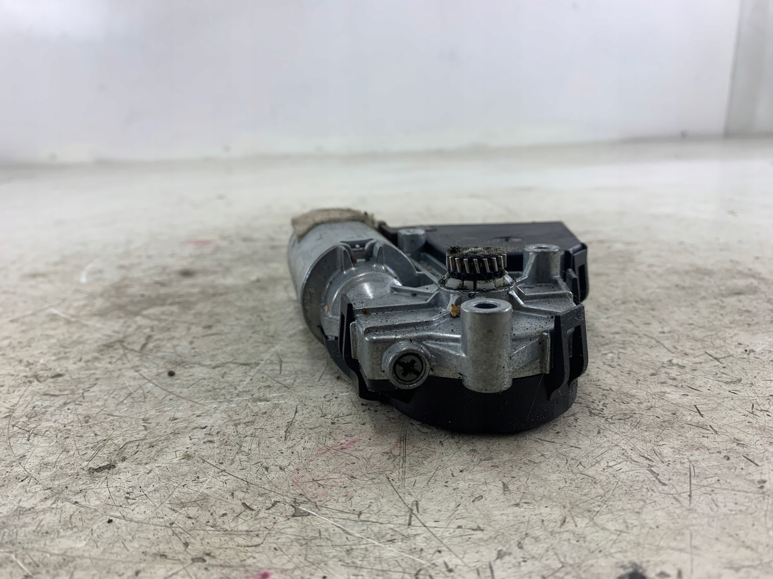 AUDI A8 D3 SILNICZEK SZYBERDACHU 4E0959591 - zdjęcie 5