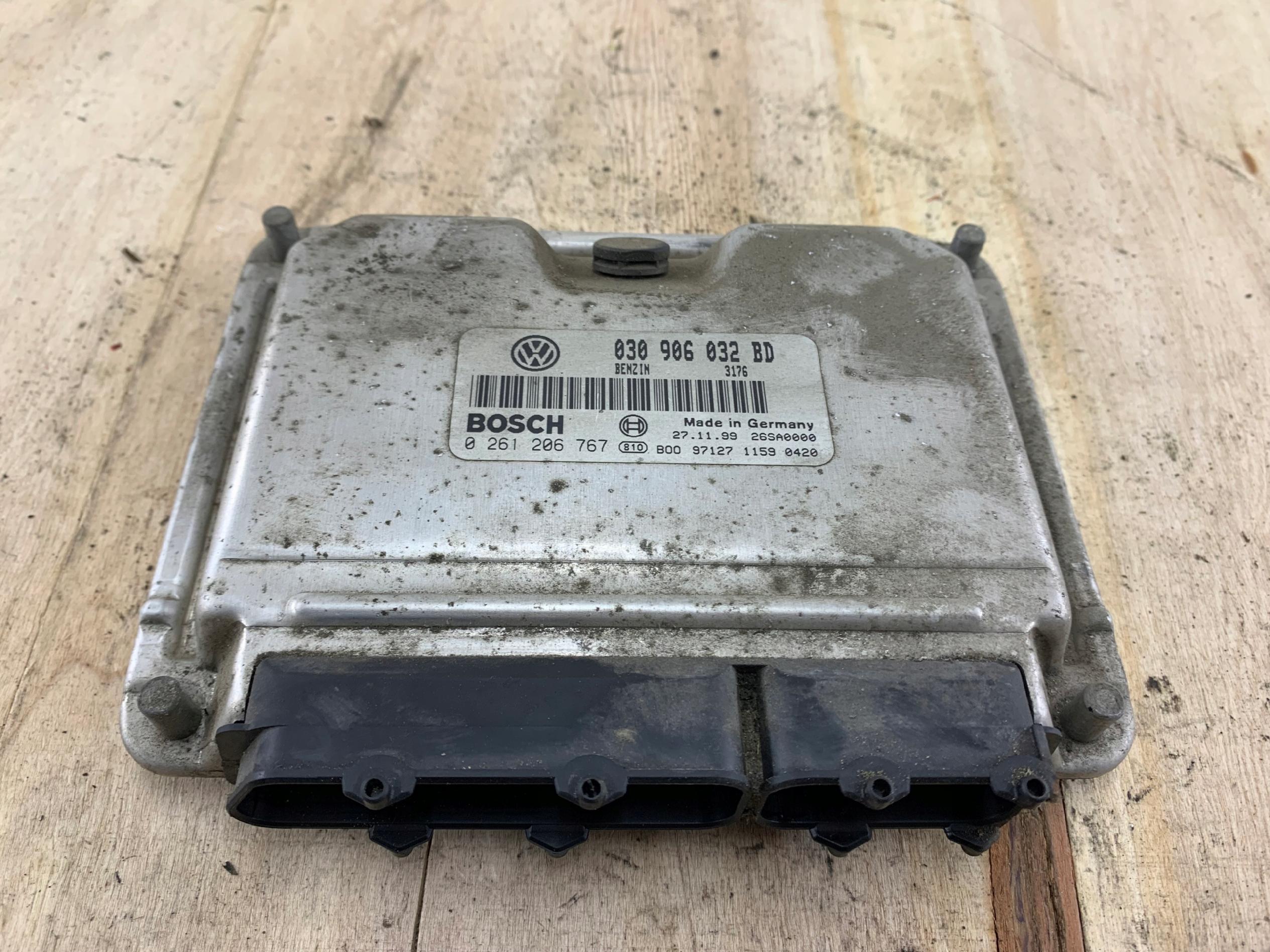 Dodatkowe zdjęcie używanej części: VW POLO III LIFT 6N2 1.4 STEROWNIK SILNIKA 030906032BD