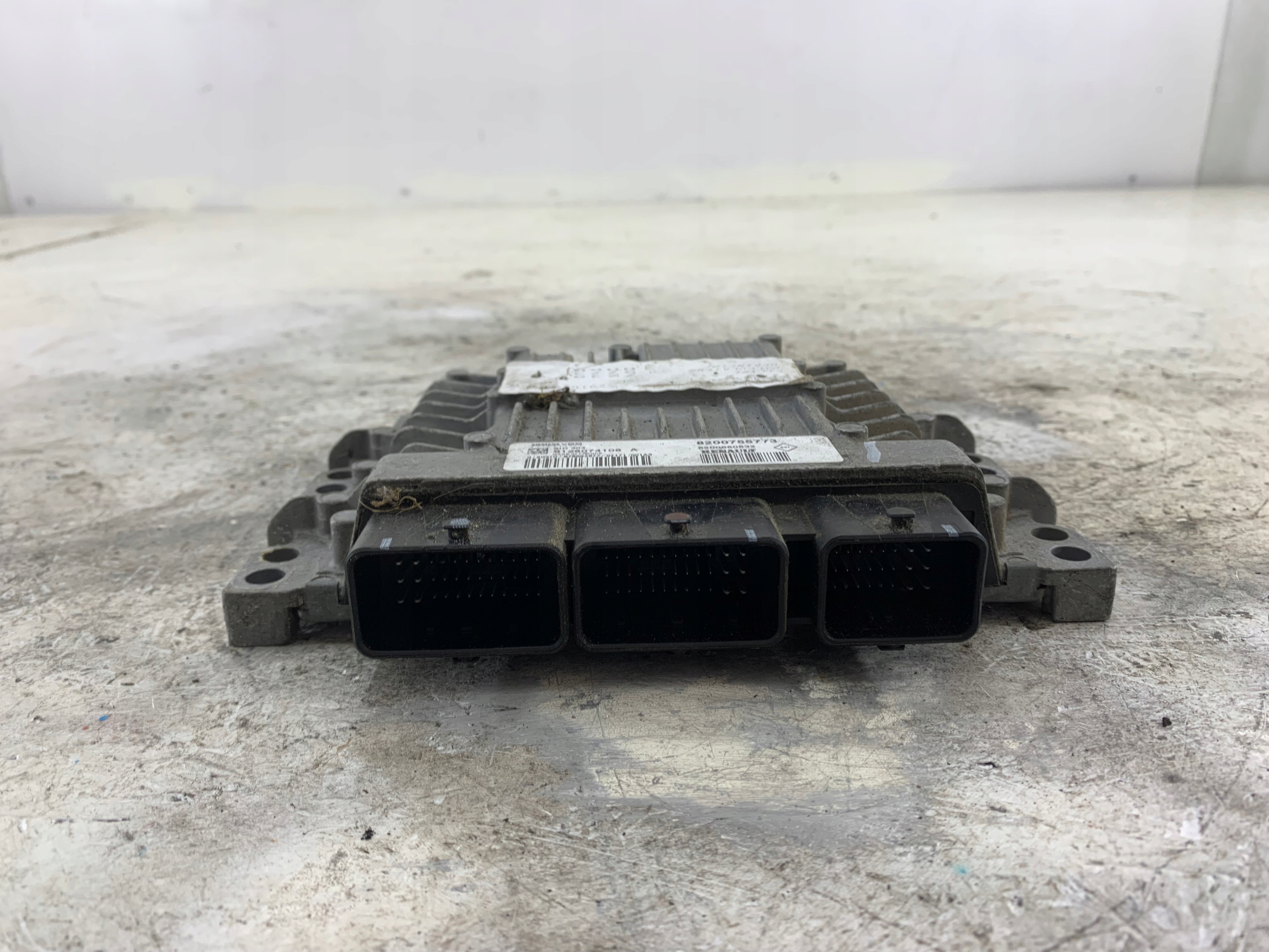 Dodatkowe zdjęcie używanej części: RENAULT MEGANE II LIFT 1.5 DCI STEROWNIK SILNIKA 8200755773