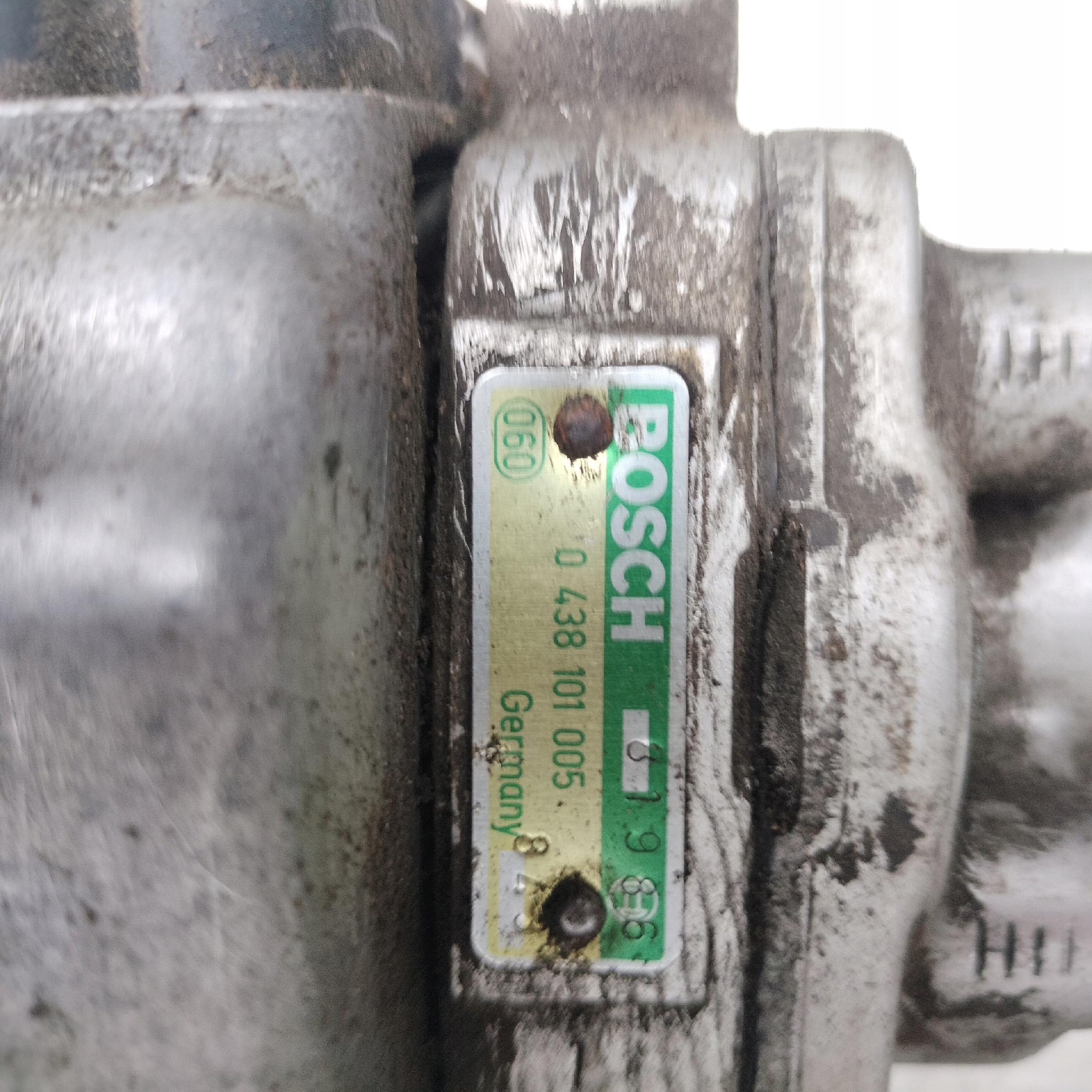 AUDI 80 B3 1.8 ROZDZIELACZ PALIWA 026133353 BOSCH - zdjęcie 6