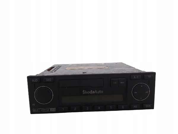 SKODA OCTAVIA I RADIO FABRYCZNE KASETA 1U0035160B