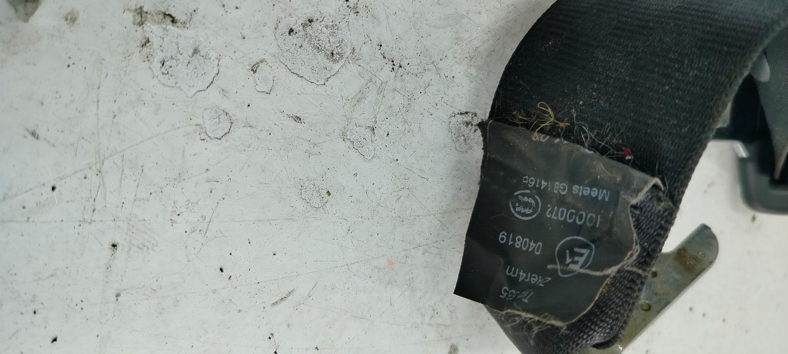 AUDI A4 B8 PAS BEZPIECZEŃSTWA PRAWY LEWY TYŁ 8K0857805P - zdjęcie 6
