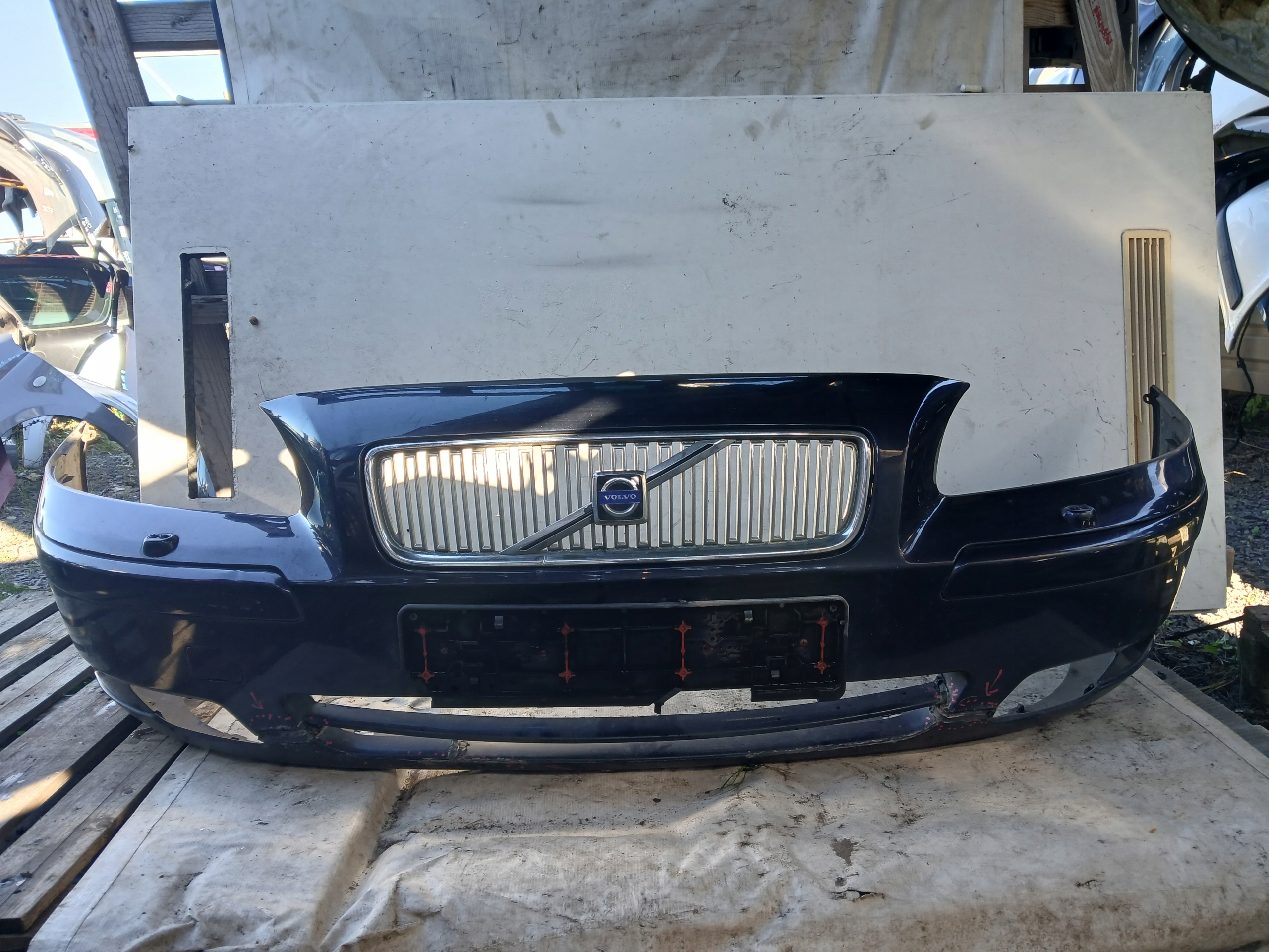 Dodatkowe zdjęcie używanej części: VOLVO V70 I GRILL ATRAPA CHŁODNICY