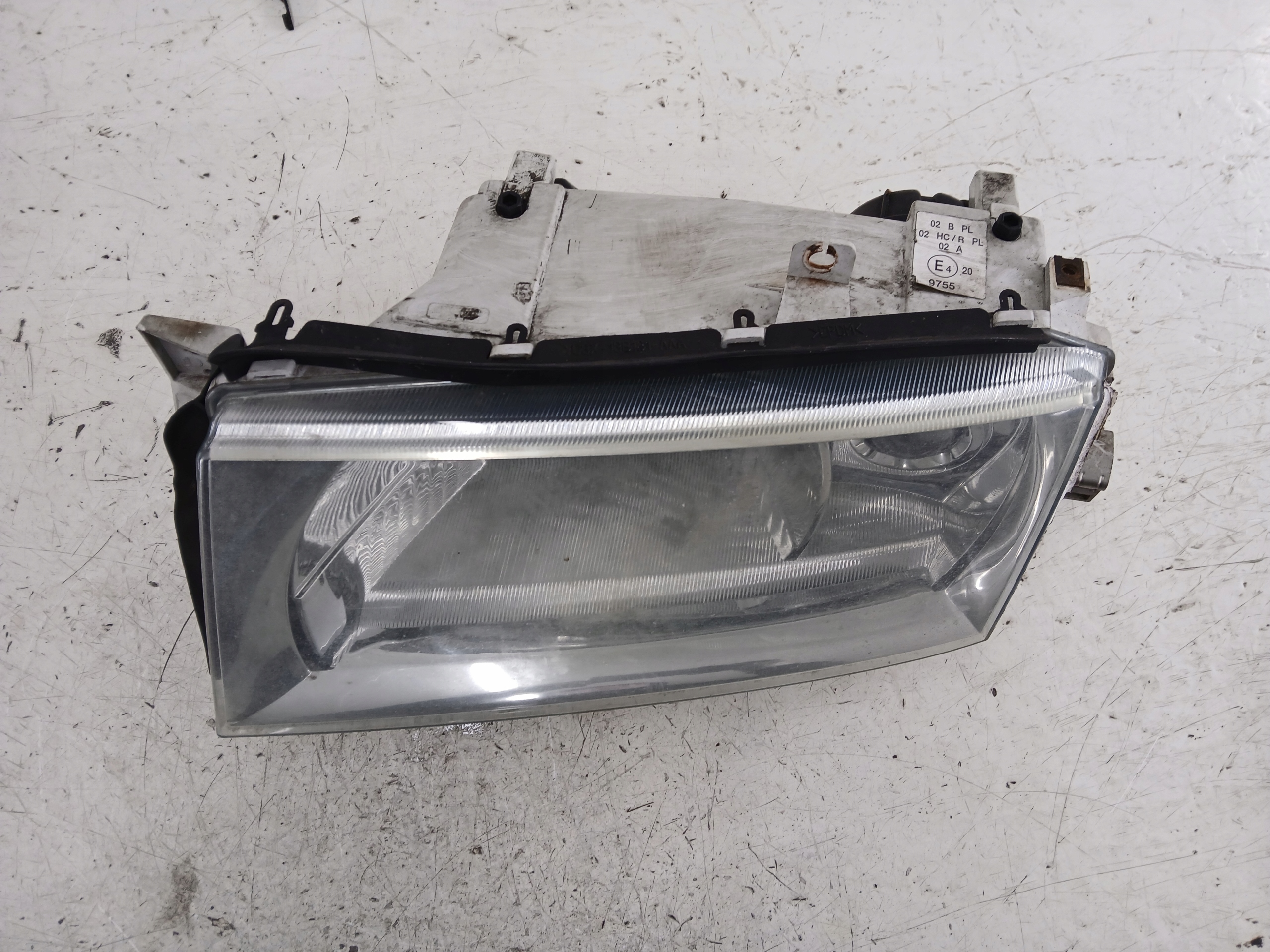 Dodatkowe zdjęcie używanej części: SKODA OCTAVIA I LIFT LAMPA LEWA PRZÓD 1U1941015E