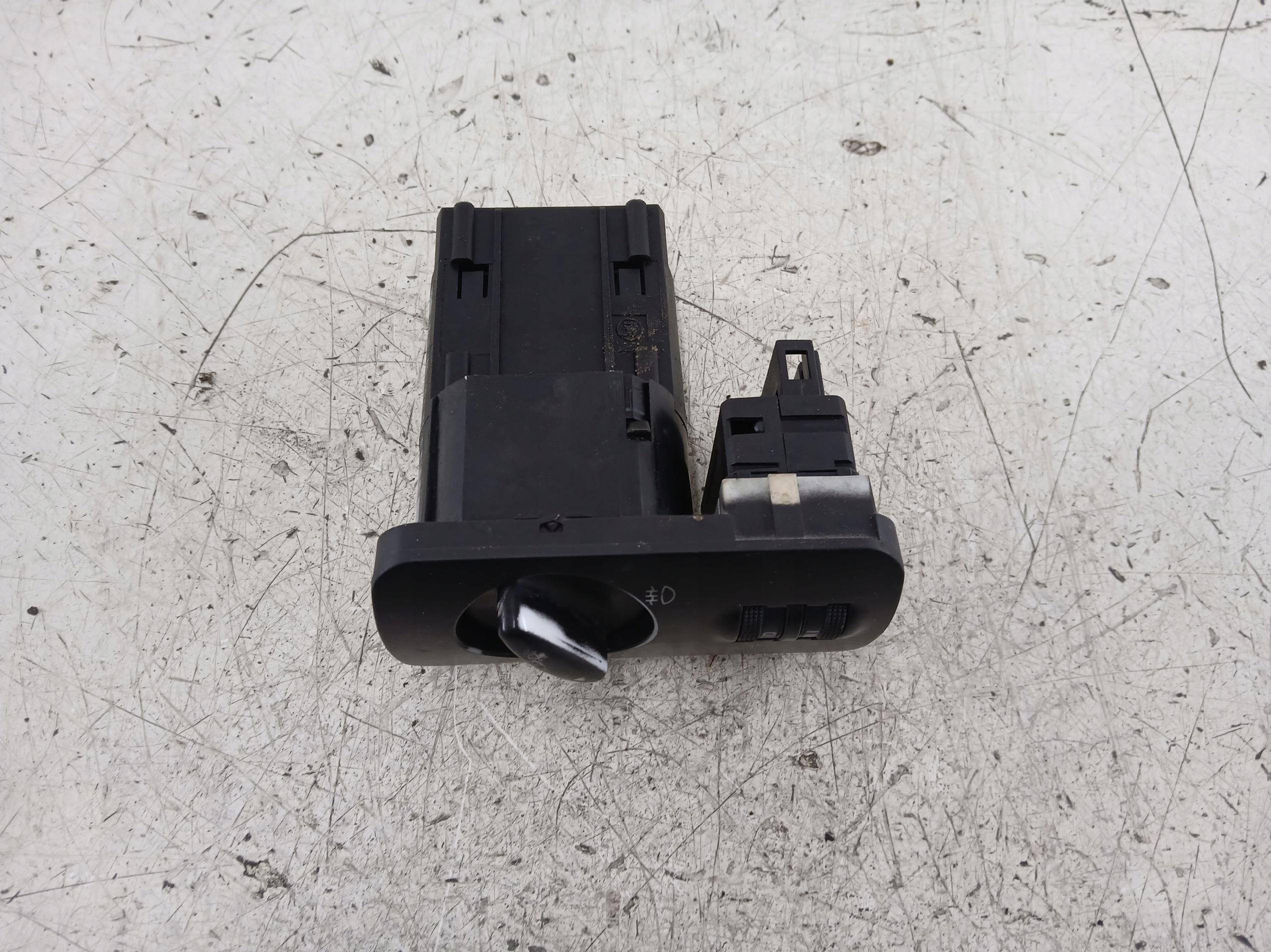 AUDI A3 8L PRZEŁĄCZNIK ŚWIATEŁ WŁĄCZNIK 8L1941531E - zdjęcie 3