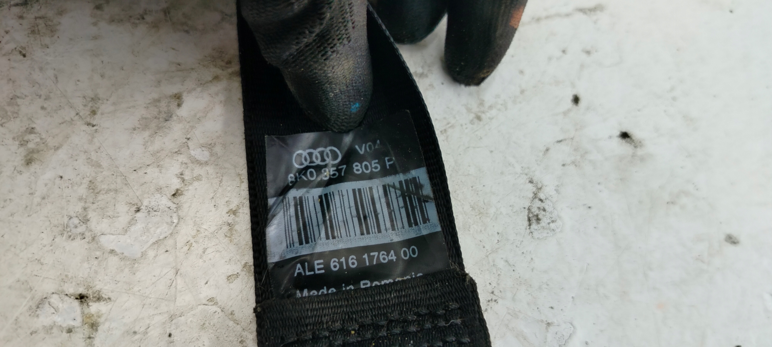 AUDI A4 B8 PAS BEZPIECZEŃSTWA PRAWY LEWY TYŁ 8K0857805P - zdjęcie 6