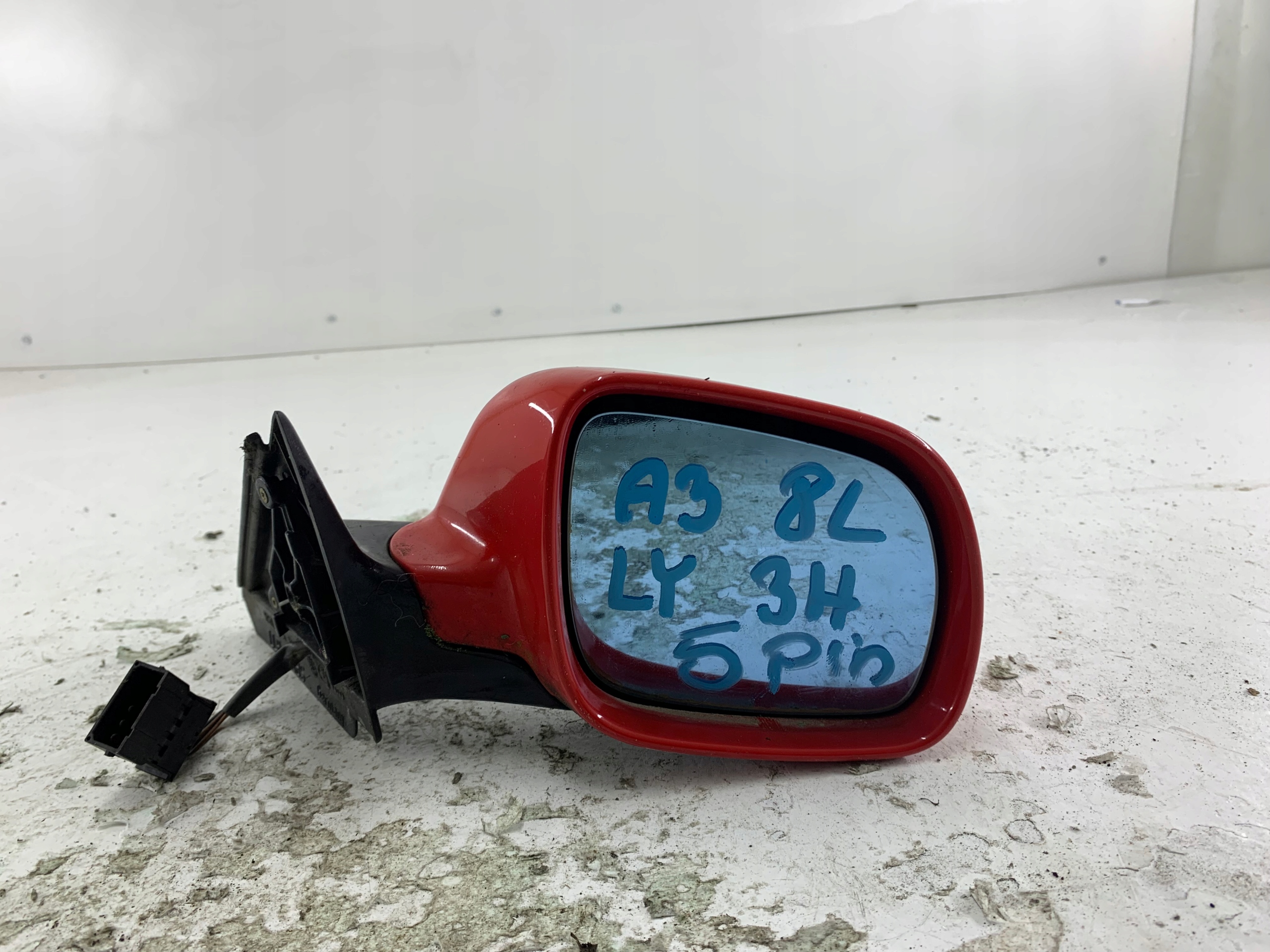 Dodatkowe zdjęcie używanej części: AUDI A3 8L LUSTERKO PRAWE LY3H 5 PIN