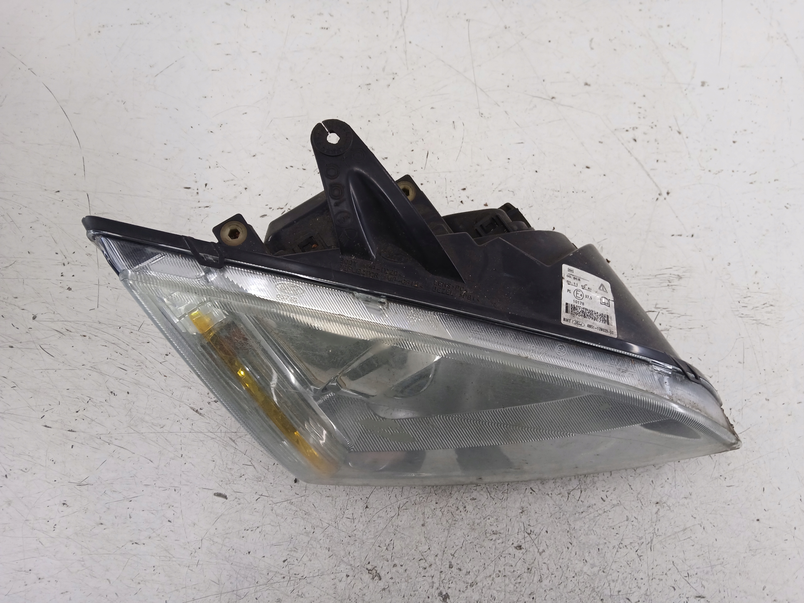 FORD FOCUS MK2 LAMPA PRAWA PRZÓD XENON + PRZETWORNICA 4M51-13W029-EC - zdjęcie 3