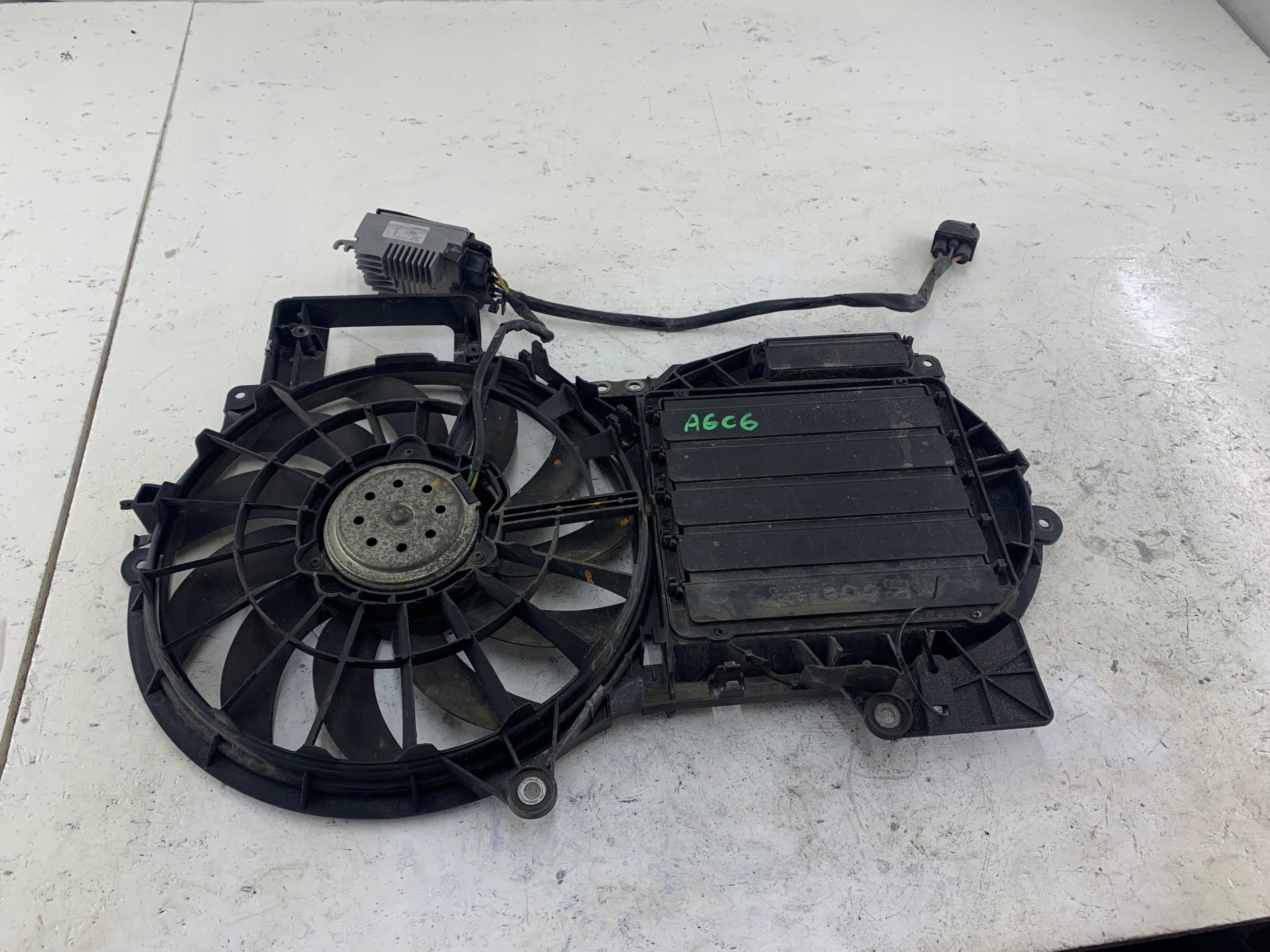 AUDI A6 C6 3.2 V6 FSI WENTYLATOR CHŁODNIC + MODUŁ WENTYLATORA 4F0959501C - zdjęcie 3