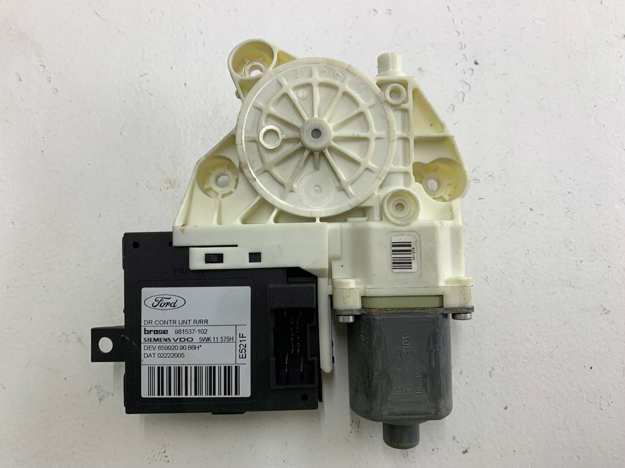 FORD FOCUS MK2 SILNICZEK SZYBY PRAWY TYŁ 981537-102 - zdjęcie 6