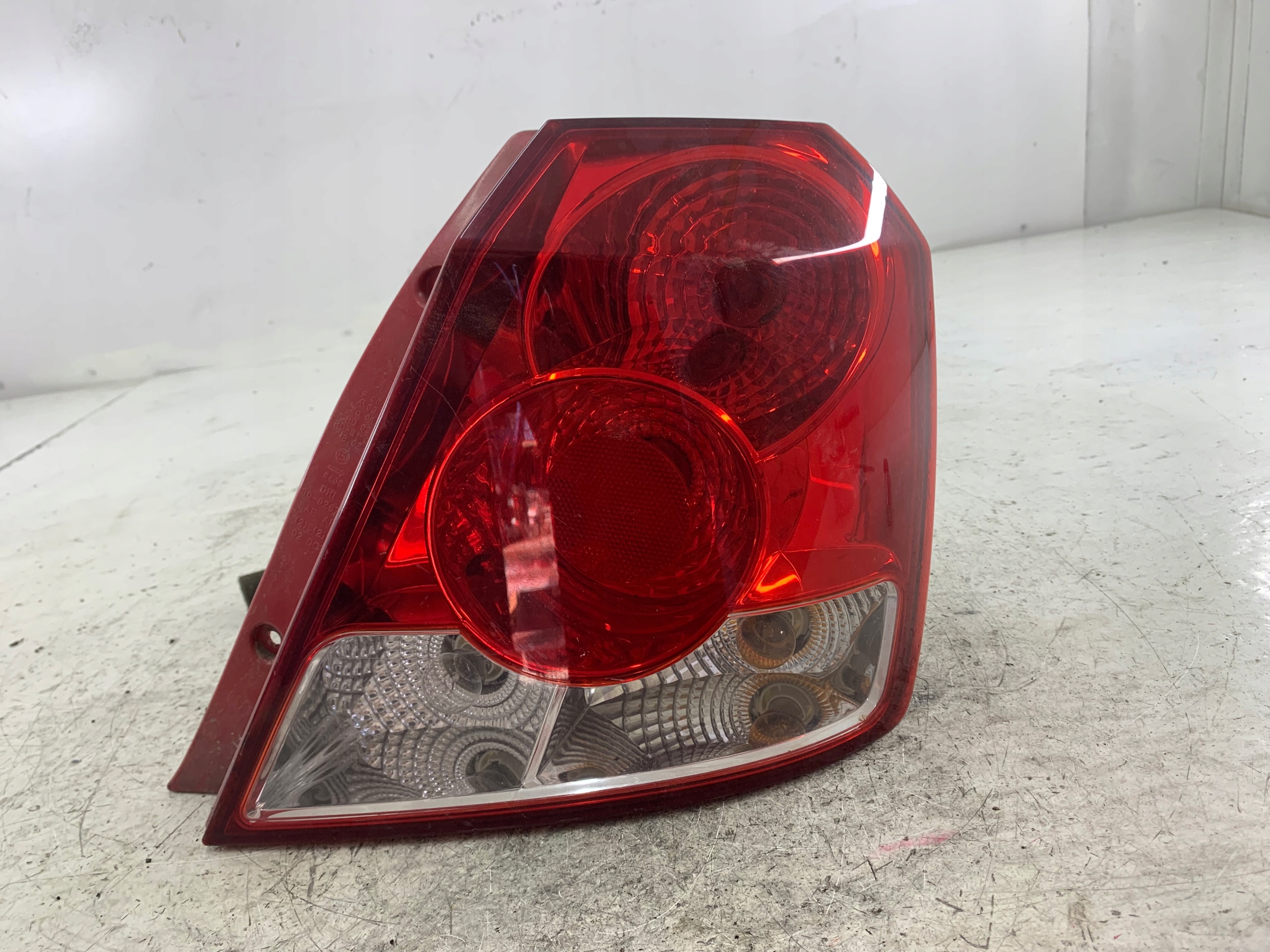 Dodatkowe zdjęcie używanej części: CHEVROLET KALOS LAMPA PRAWA TYŁ