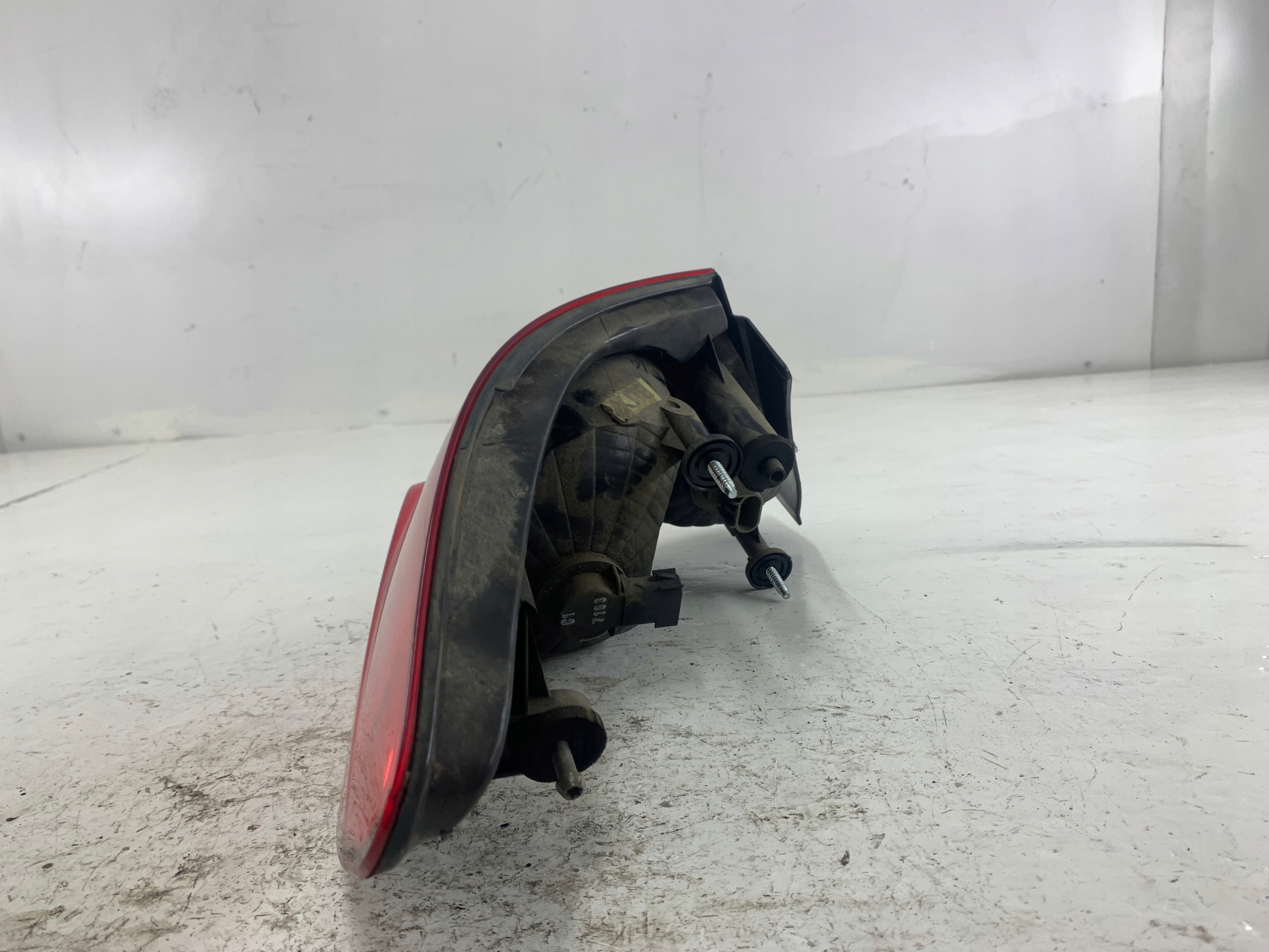 Dodatkowe zdjęcie używanej części: CHRYSLER SEBRING III LAMPA PRAWA TYŁ