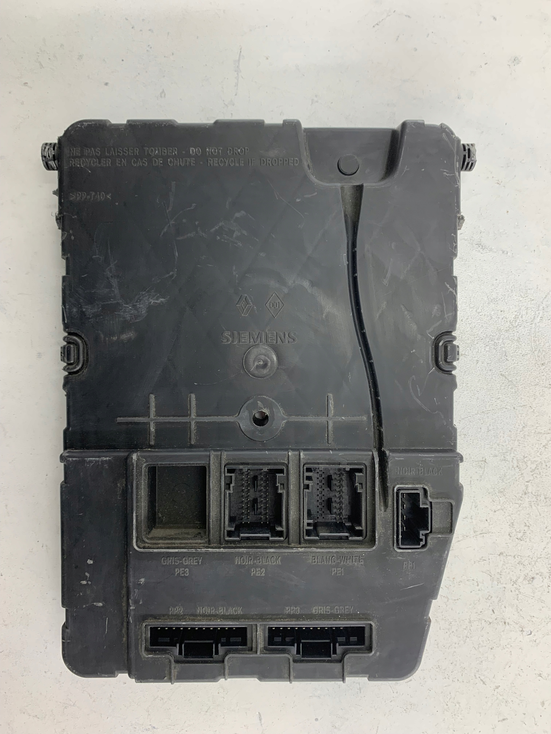 Dodatkowe zdjęcie używanej części: RENAULT SCENIC II MODUŁ BSI 8200292066