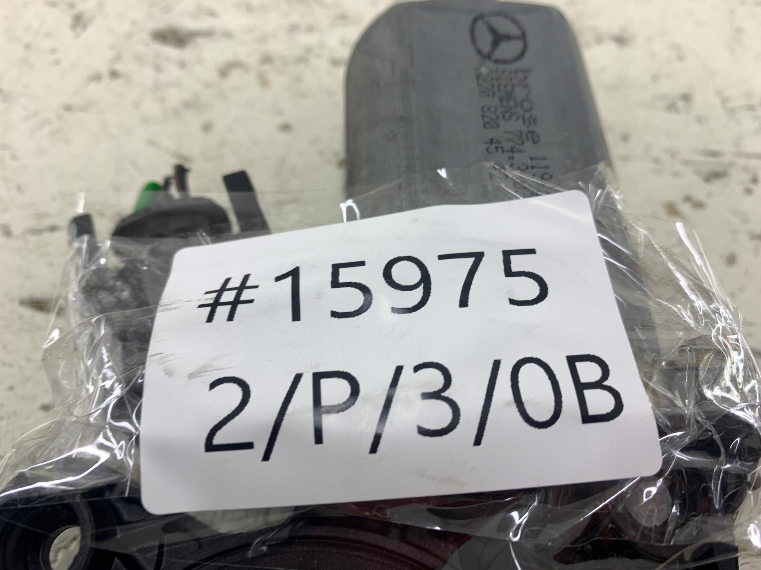 MERCEDES W203 SILNICZEK SZYBY PRAWY PRZÓD A2208204542 - zdjęcie 7