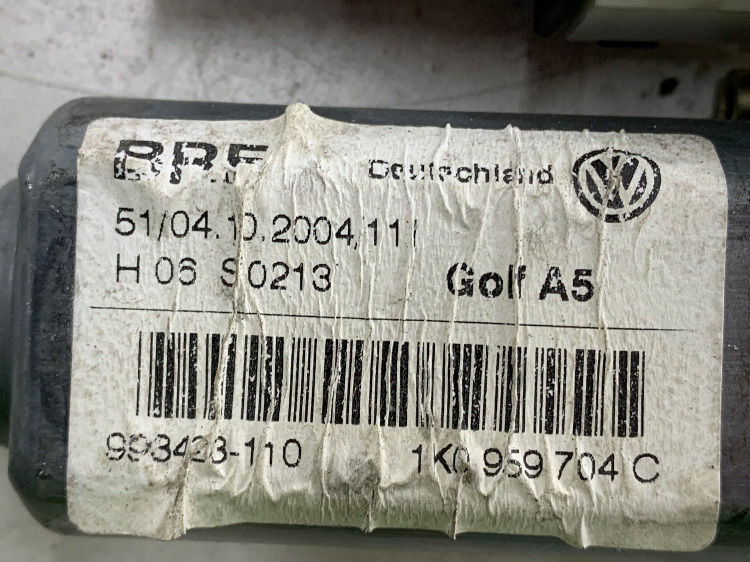 Dodatkowe zdjęcie używanej części: VW GOLF V SILNICZEK SZYBY PRAWY TYŁ 1K0959704C