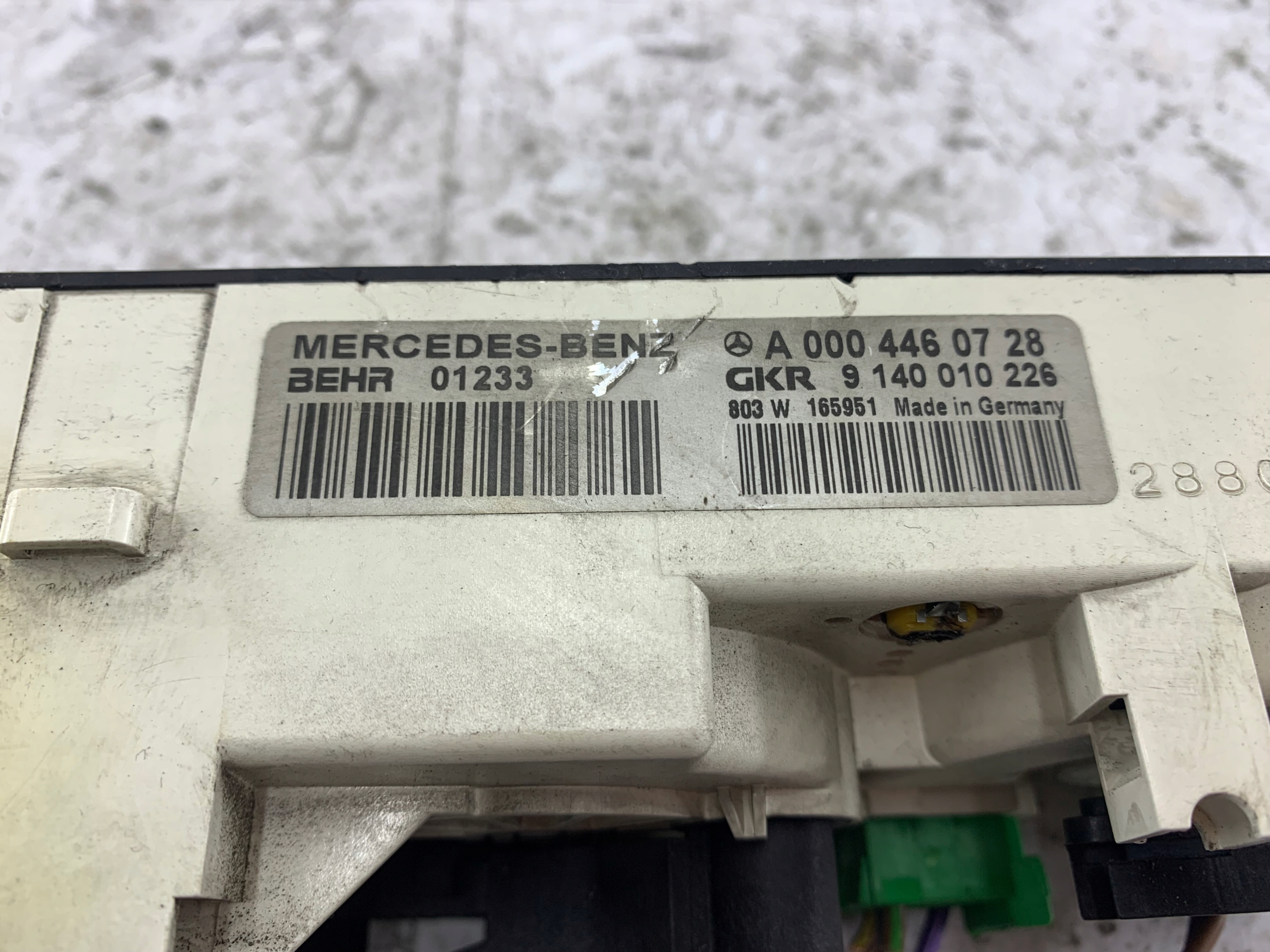 Dodatkowe zdjęcie używanej części: MERCEDES ATEGO PANEL NAWIEWU OGRZEWANIA A0004460728