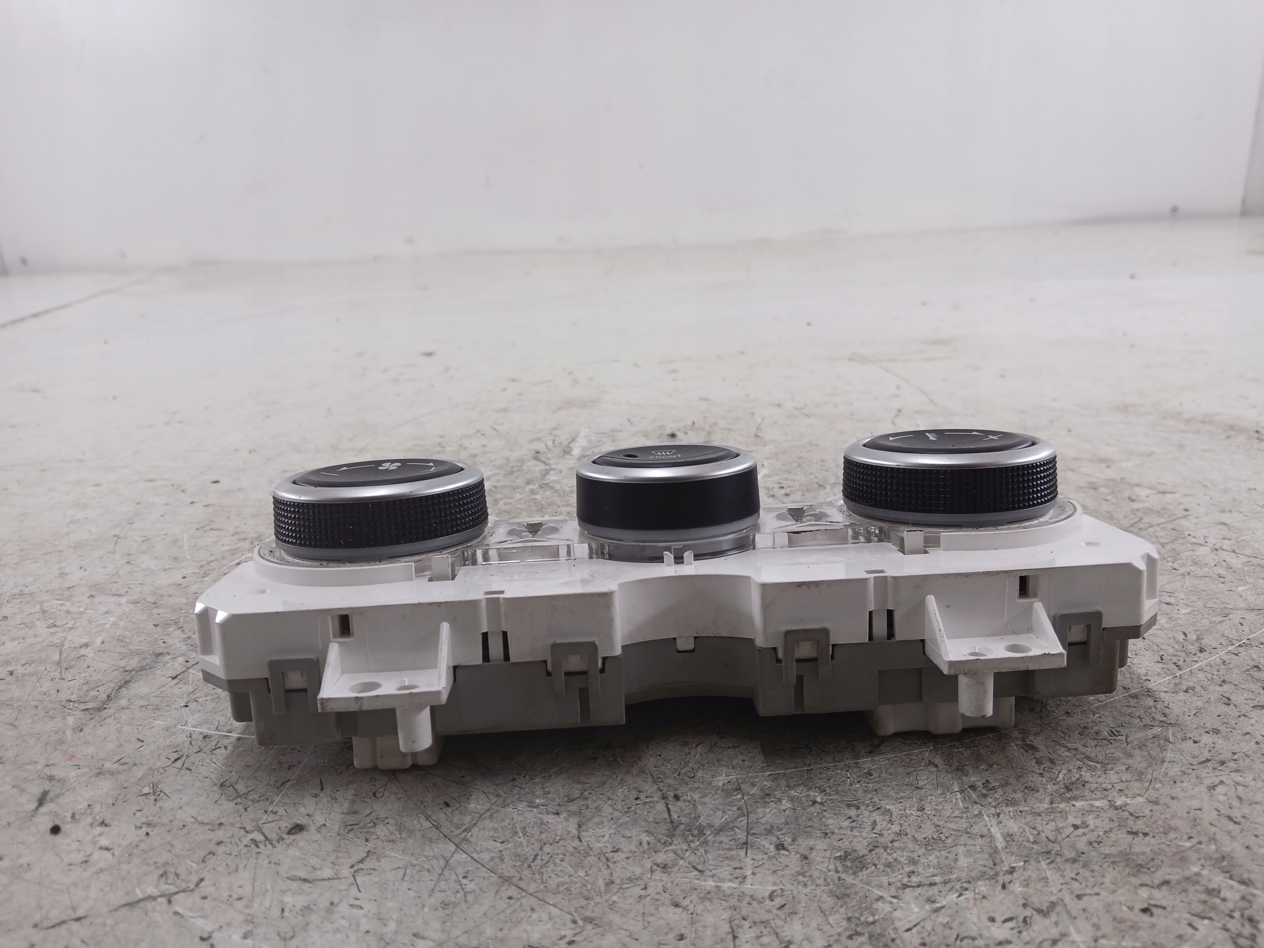Dodatkowe zdjęcie używanej części: MAZDA 6 GG PANEL KLIMATYZACJI