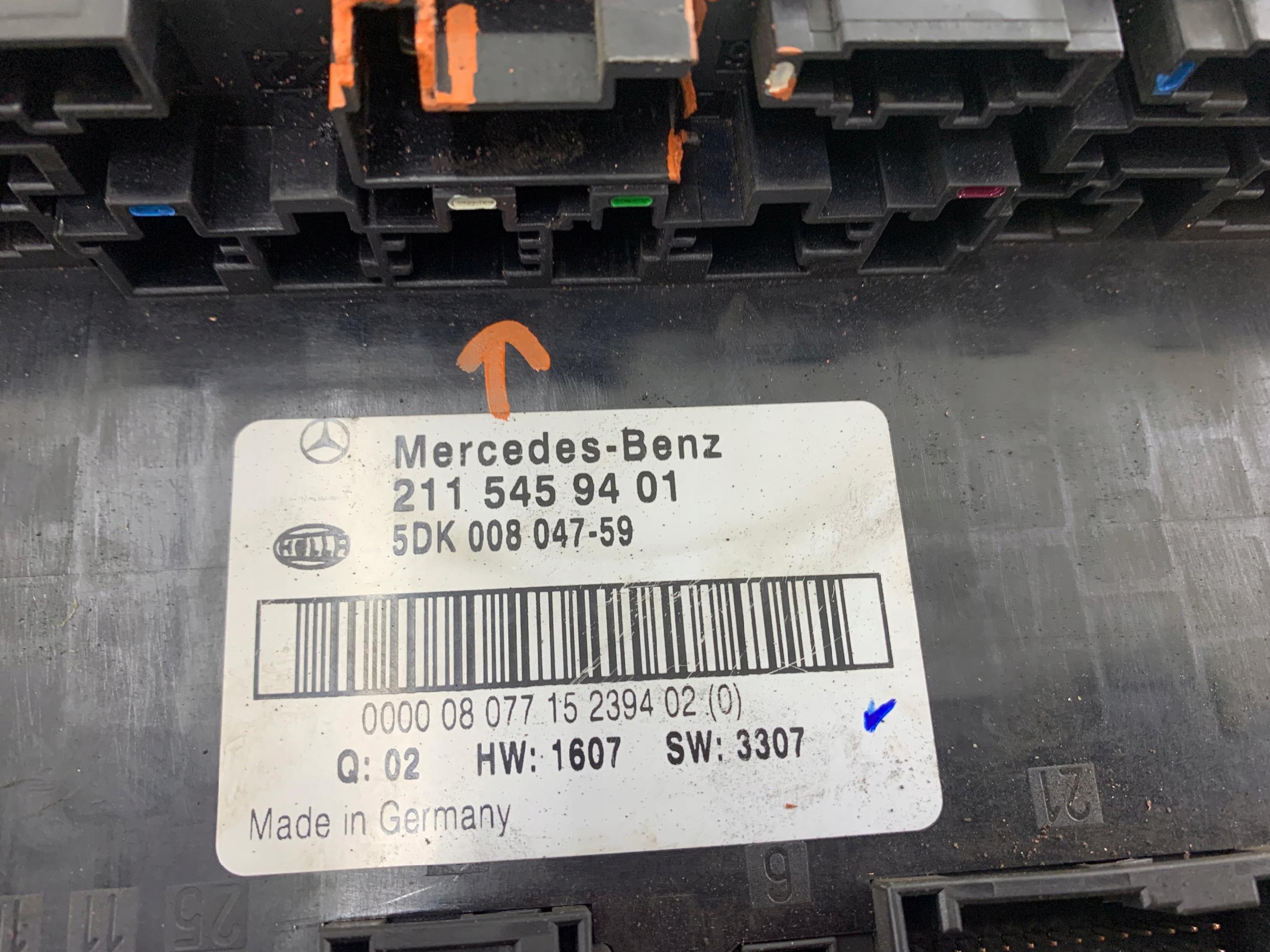 Dodatkowe zdjęcie używanej części: MERCEDES W211 STEROWNIK MODUŁ SAM 2115459401